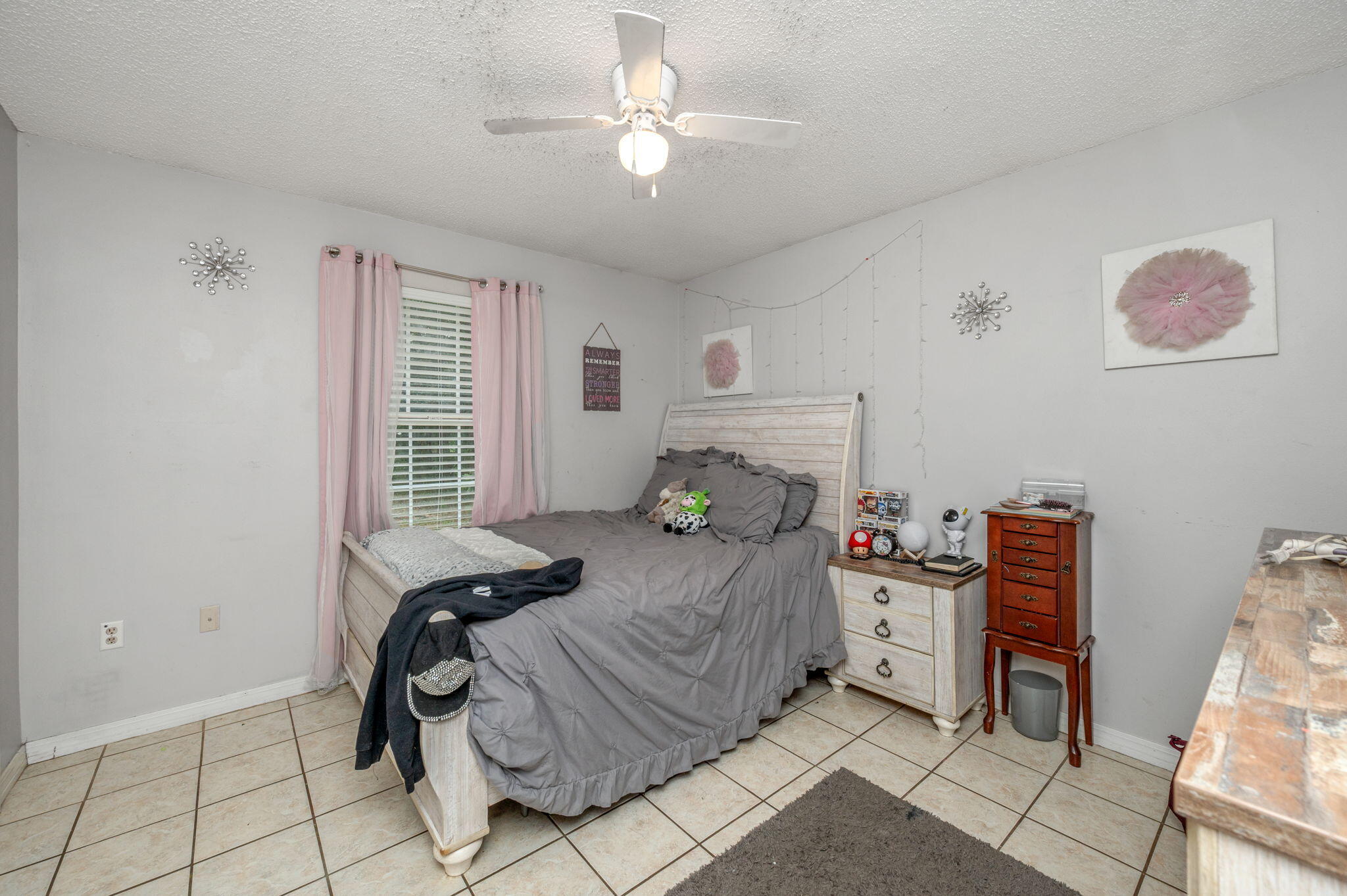 AUBURN ESTATES - Residential