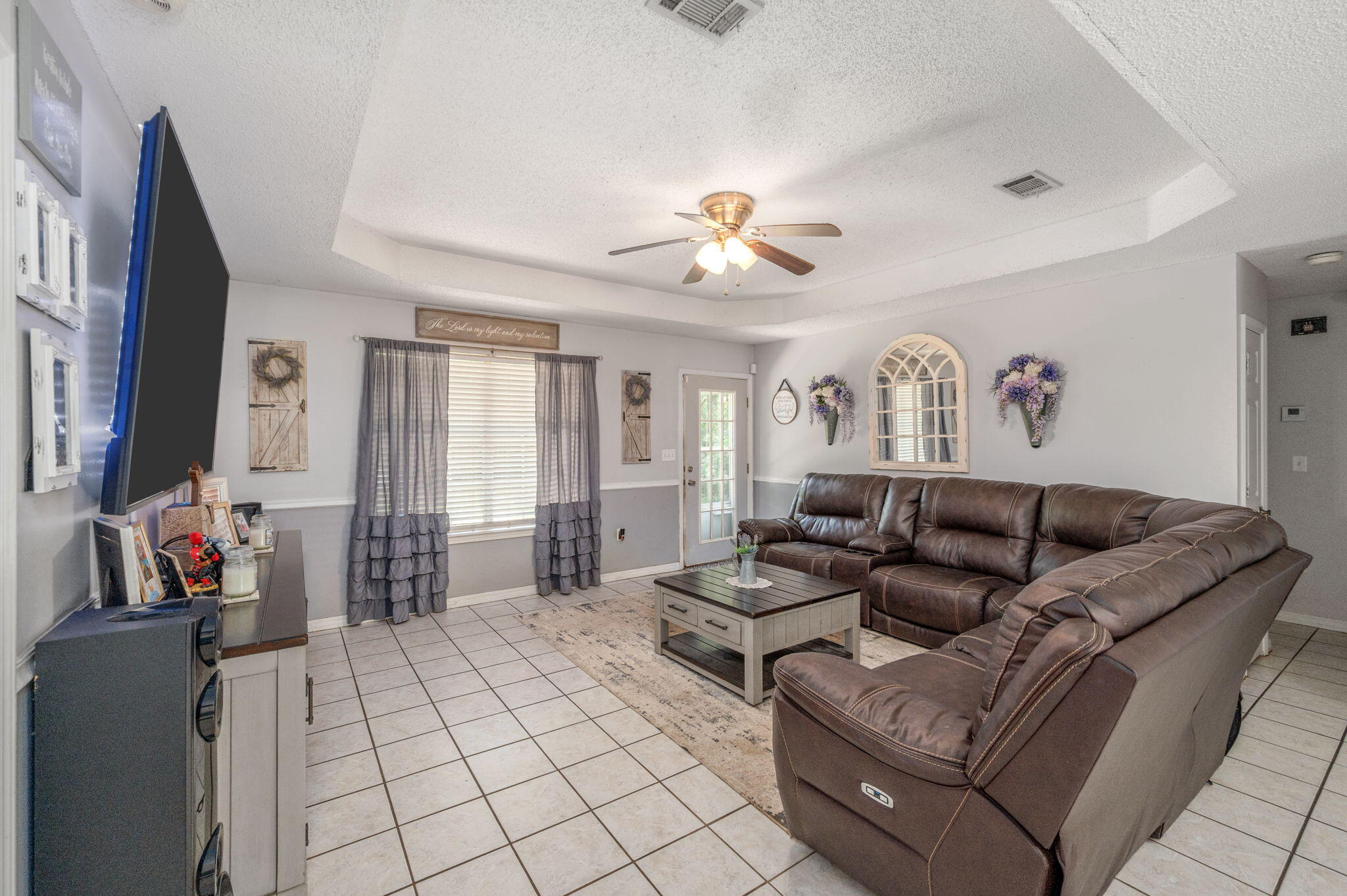 AUBURN ESTATES - Residential
