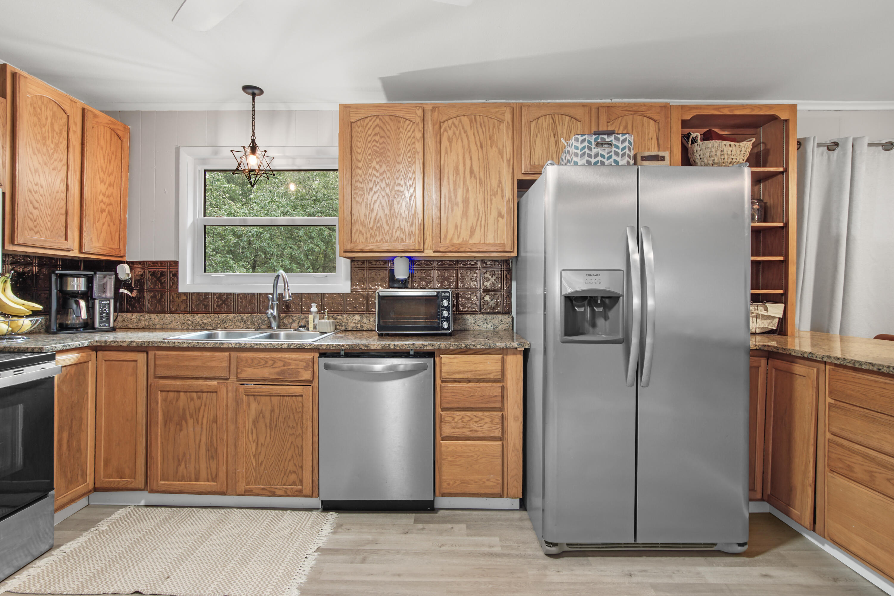 LAKEVIEW HEIGHTS - Residential