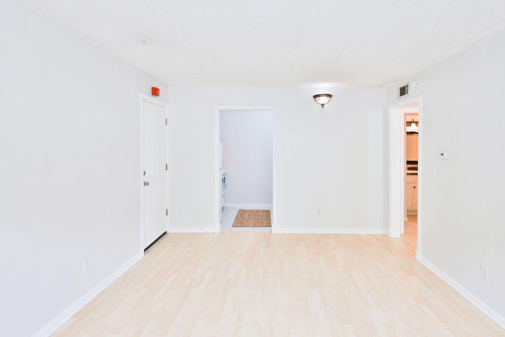 CEDARS CONDO - Residential