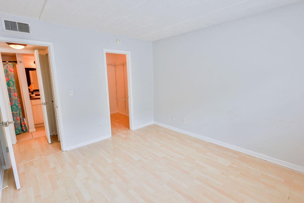 CEDARS CONDO - Residential
