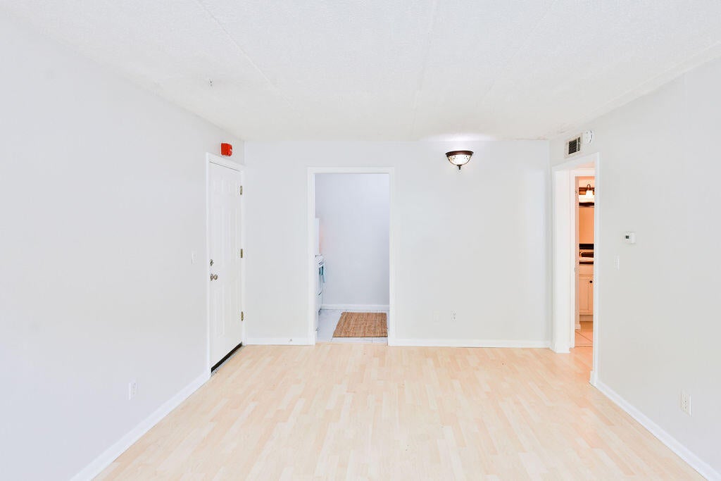 CEDARS CONDO - Residential