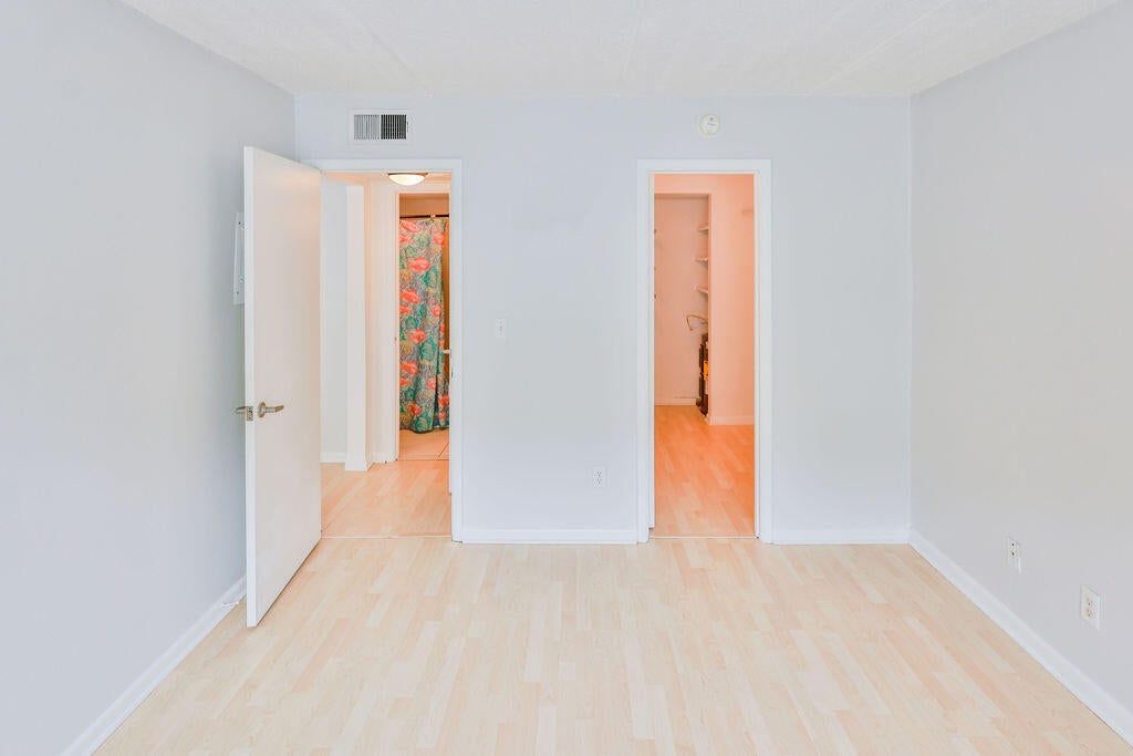 CEDARS CONDO - Residential