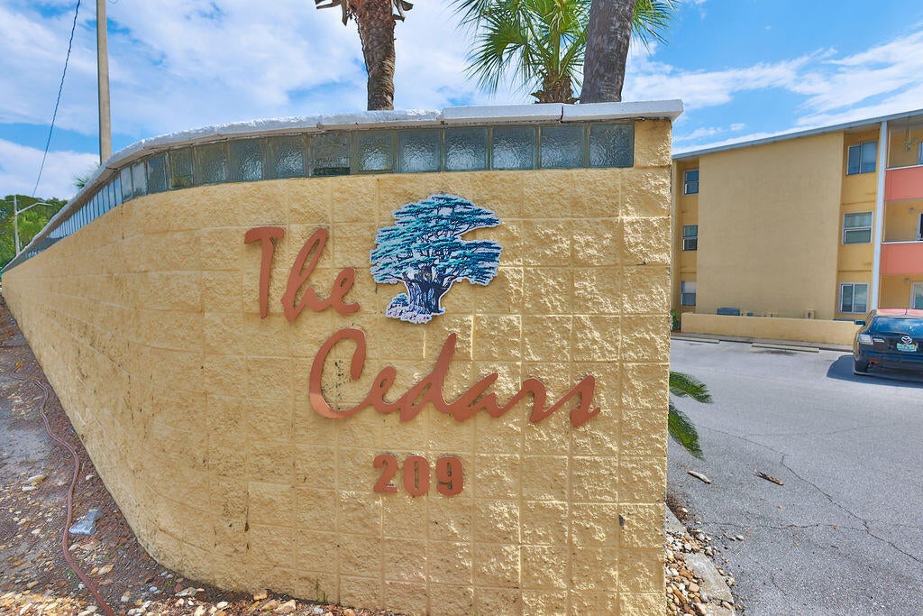 CEDARS CONDO - Residential