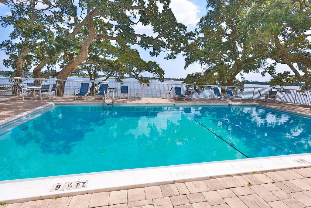 CEDARS CONDO - Residential