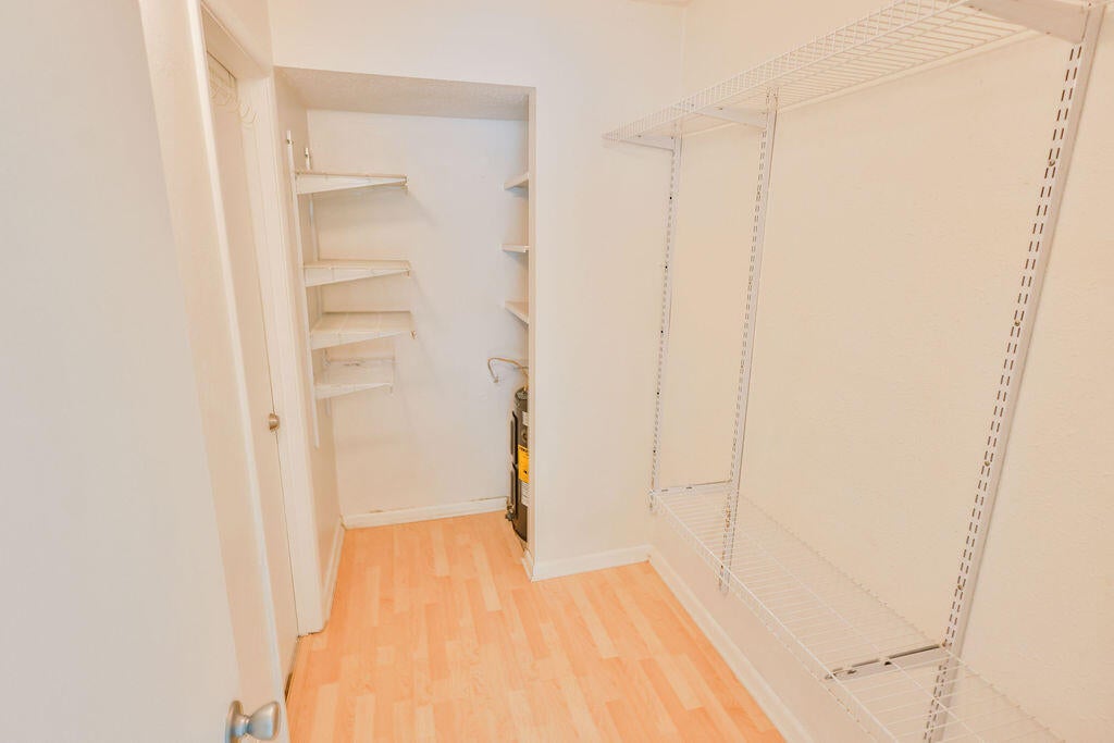 CEDARS CONDO - Residential