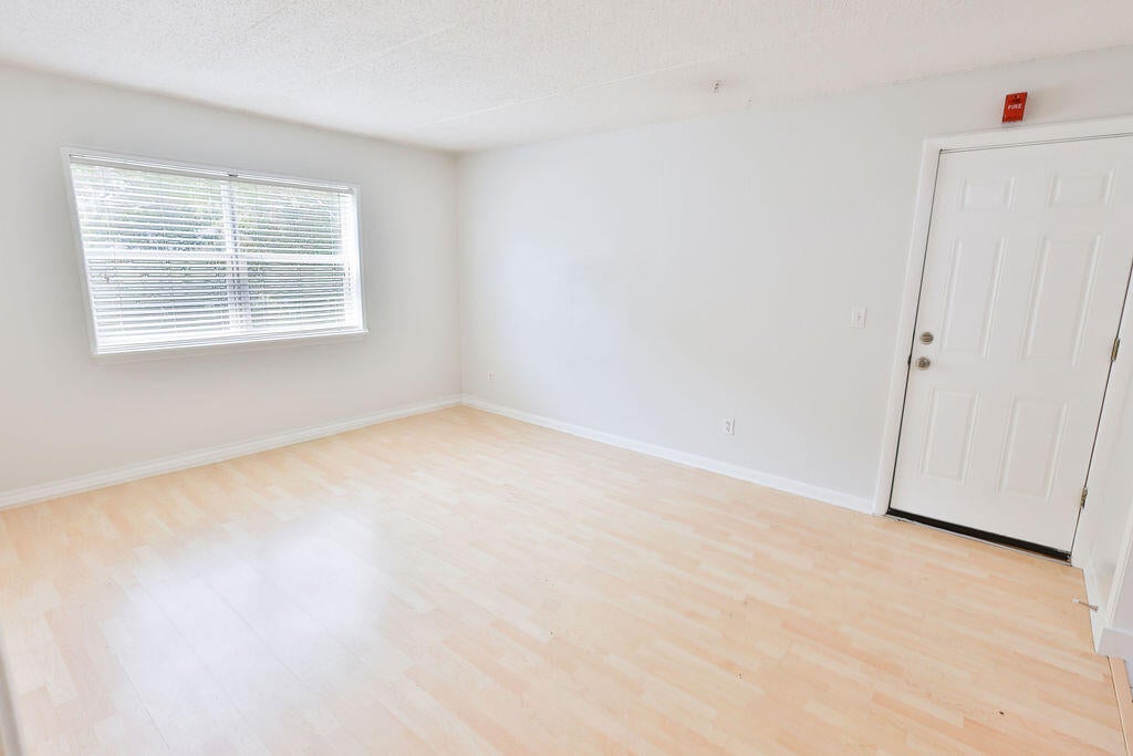 CEDARS CONDO - Residential