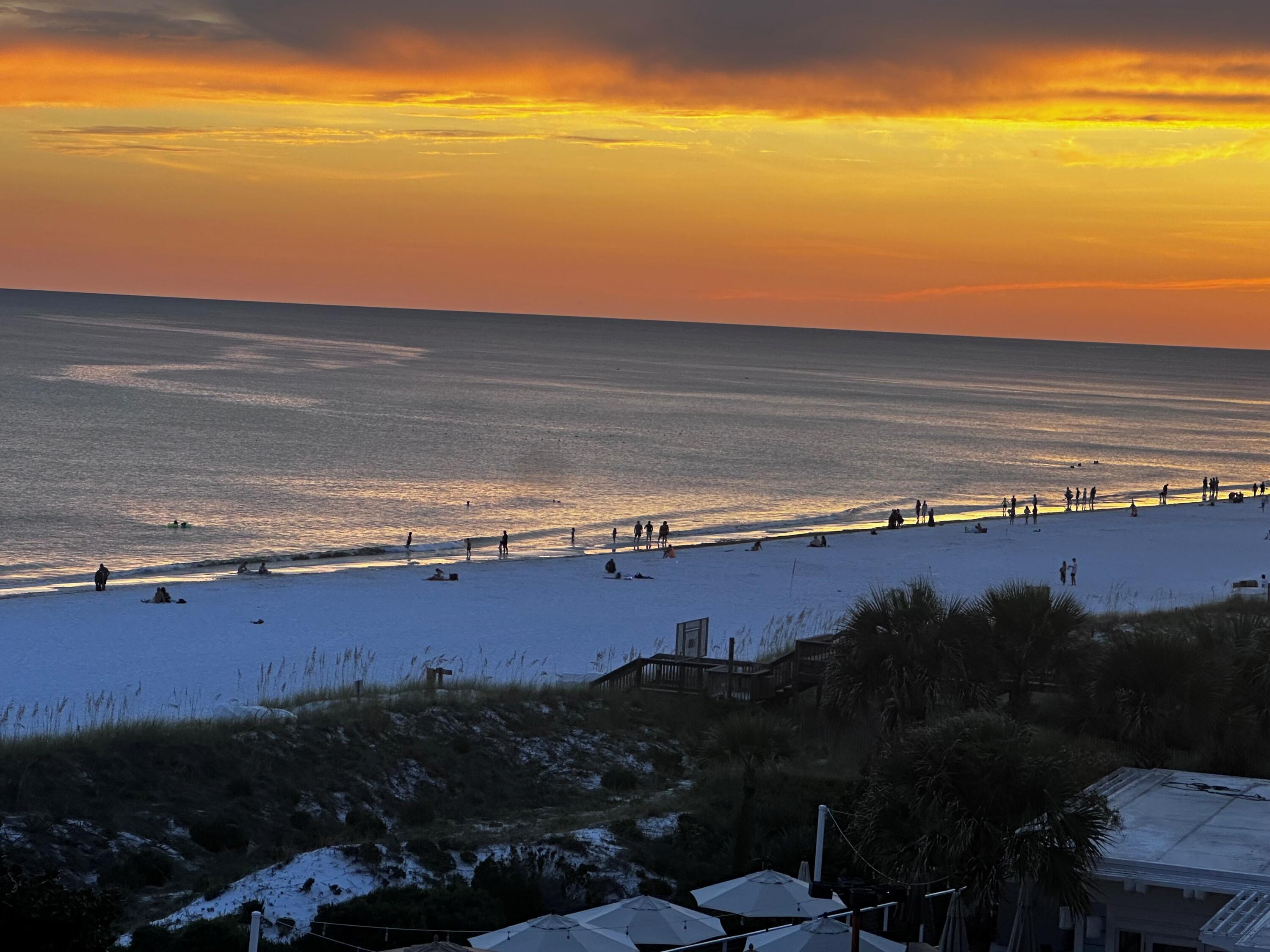 TOPS'L BEACH MANOR - Residential