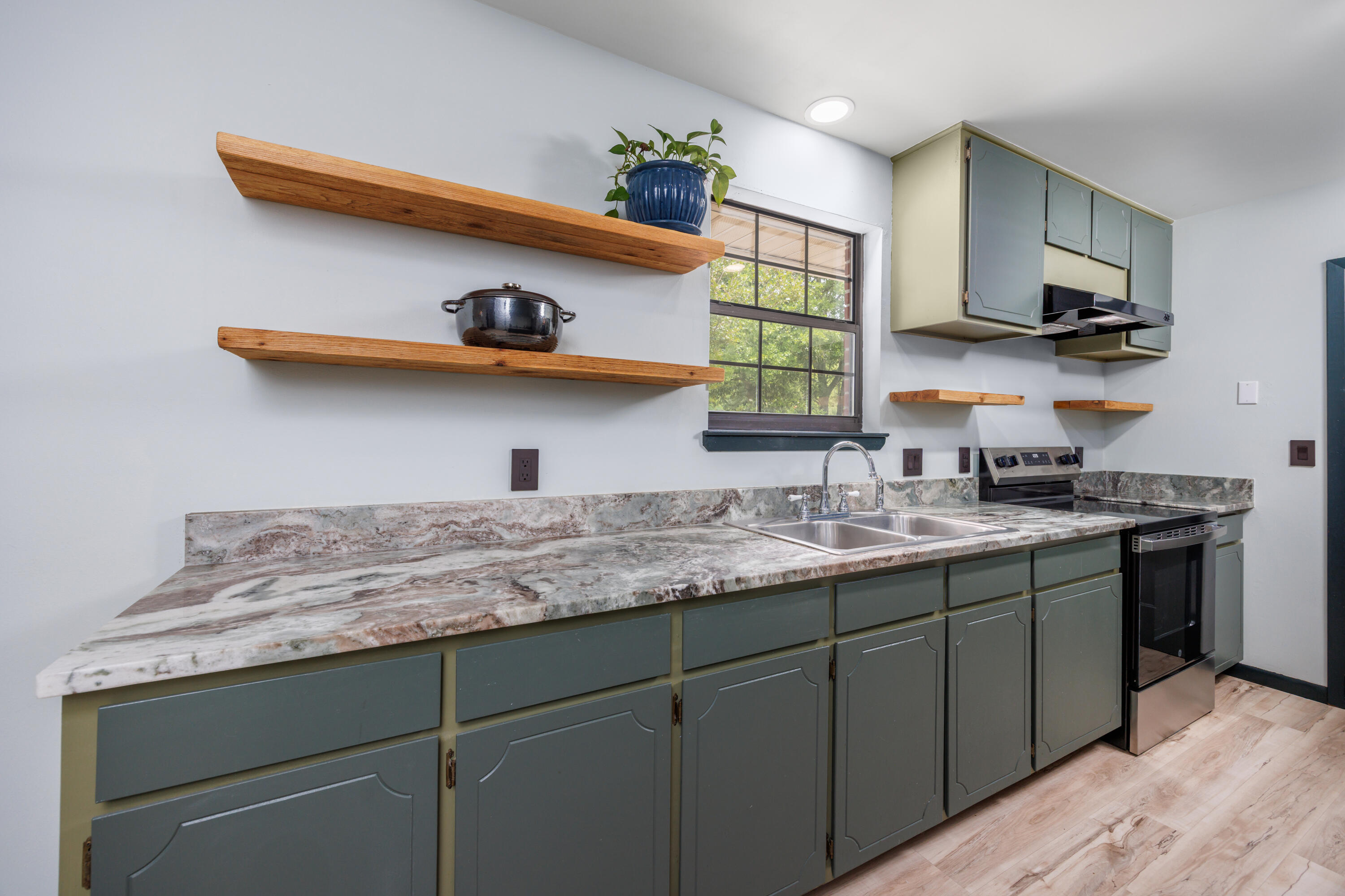 LAKE JUNIPER ESTATES UNIT 3 - Residential