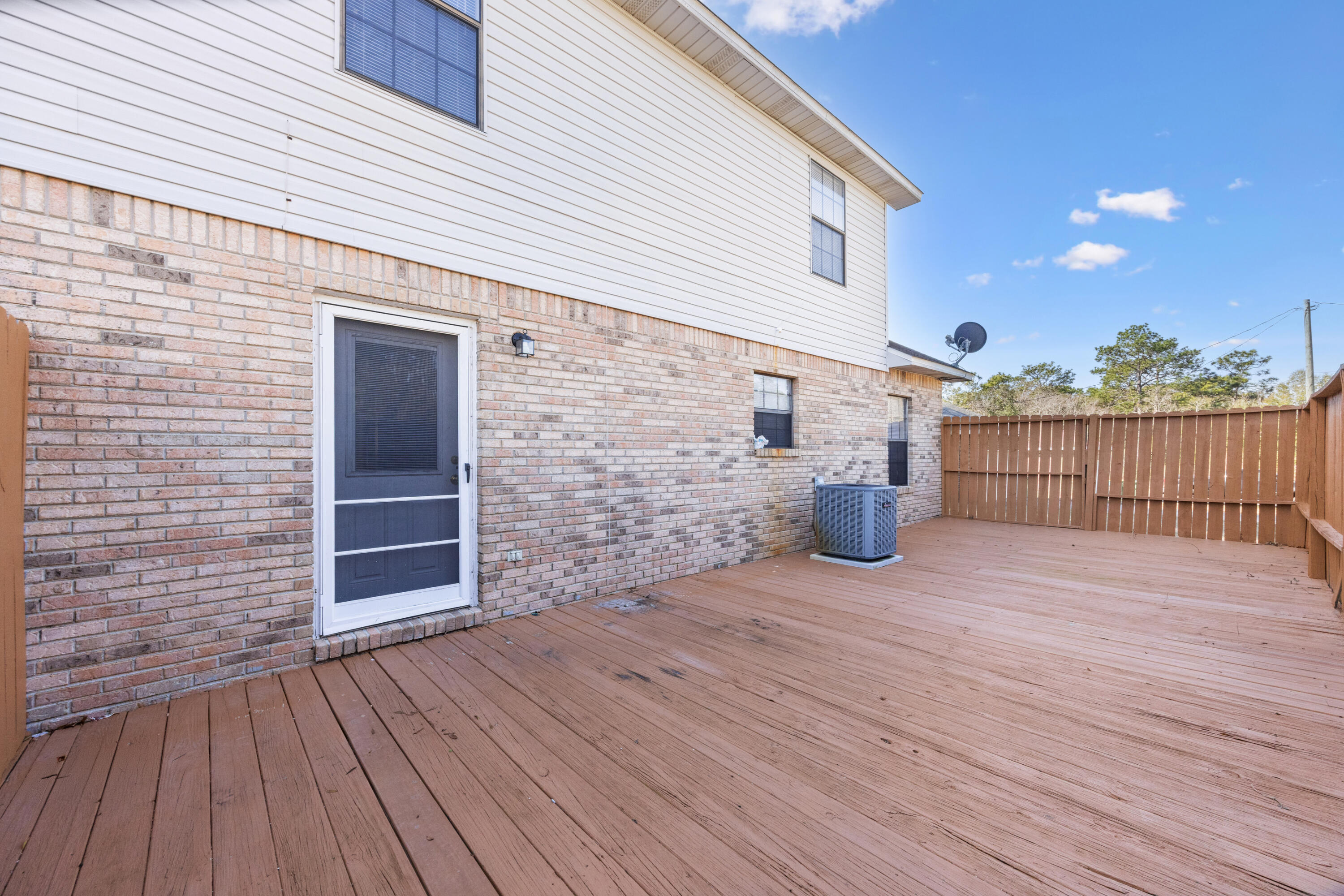 VALLEY T/H - Residential Lease