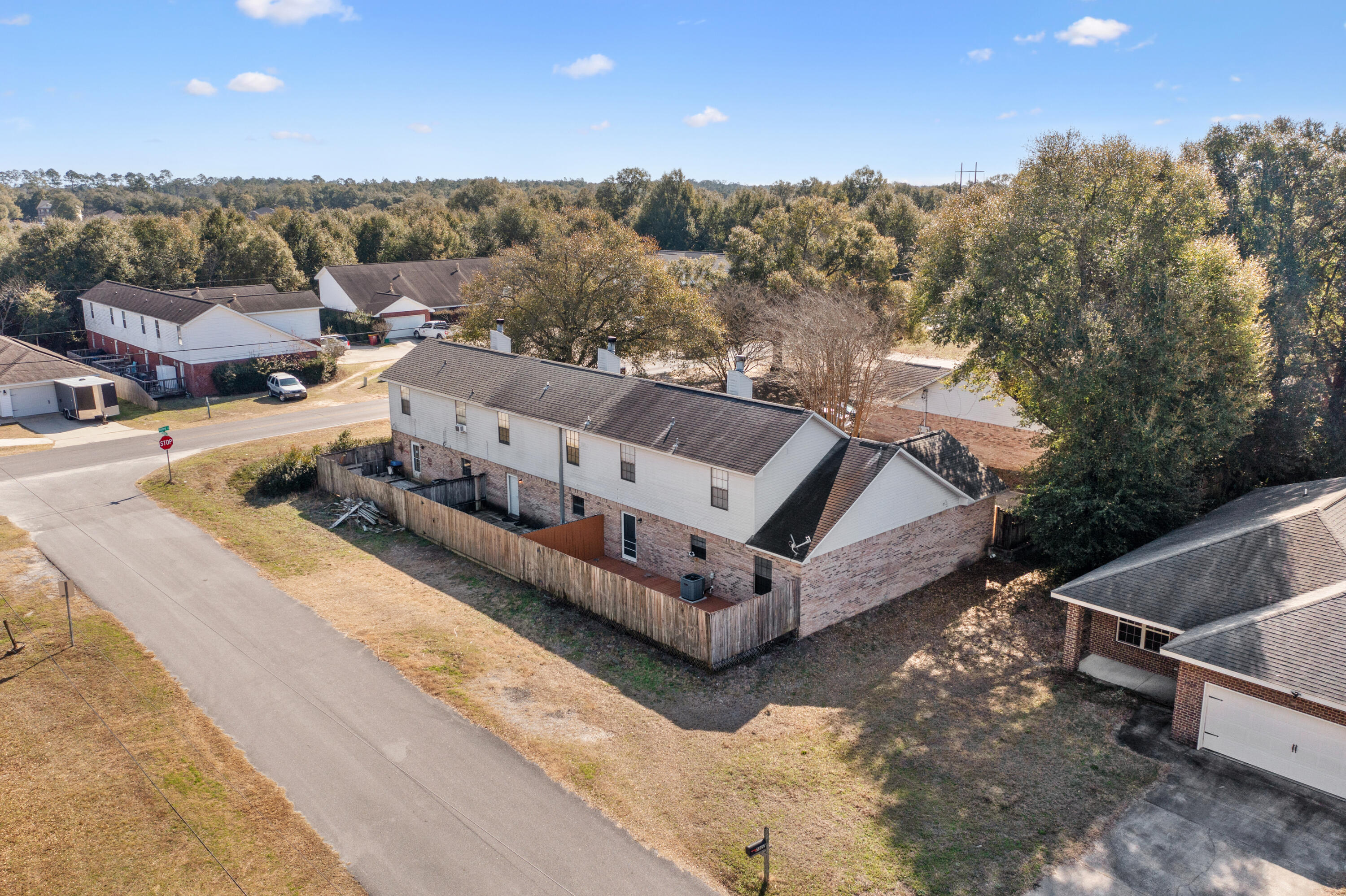 VALLEY T/H - Residential Lease