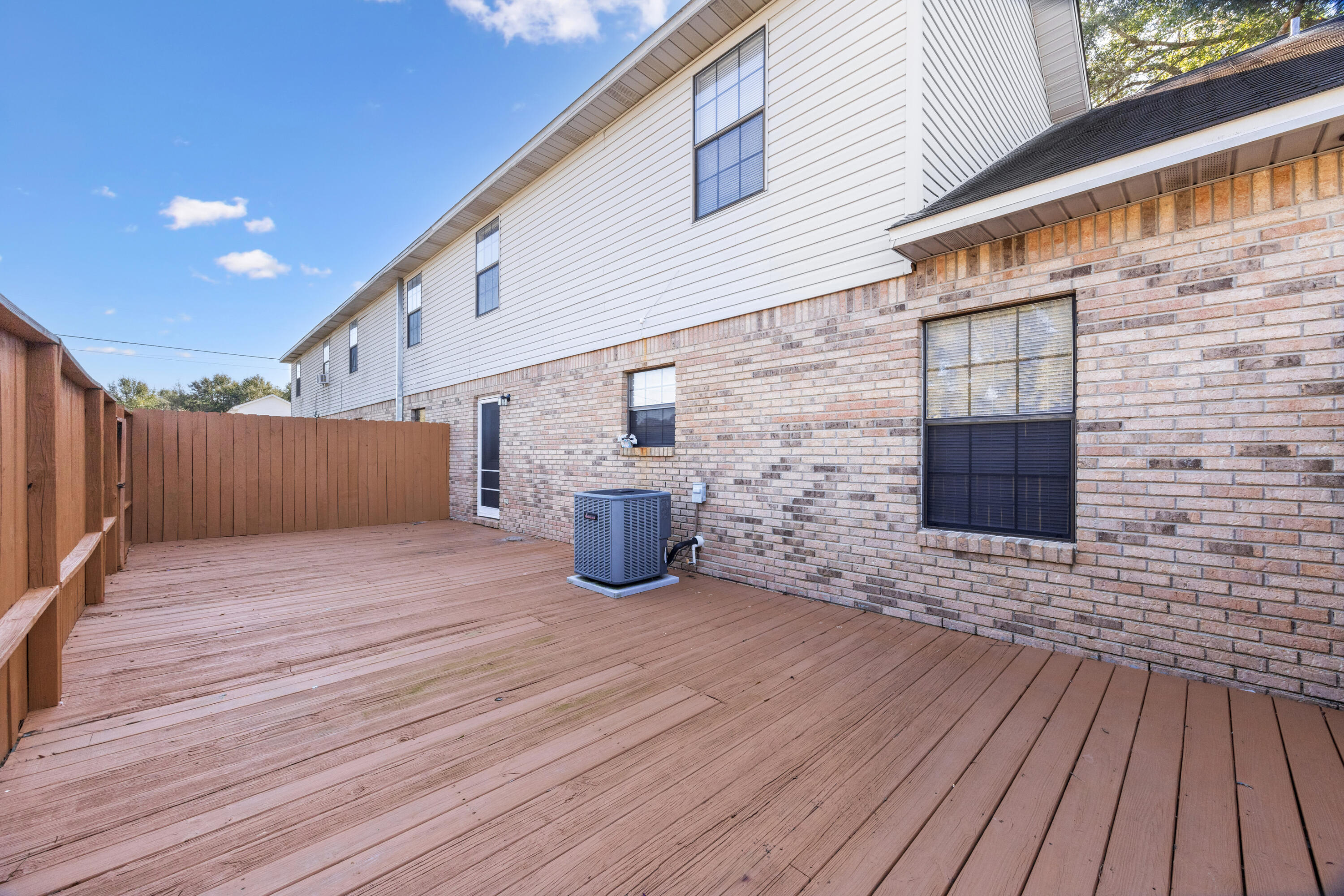 VALLEY T/H - Residential Lease