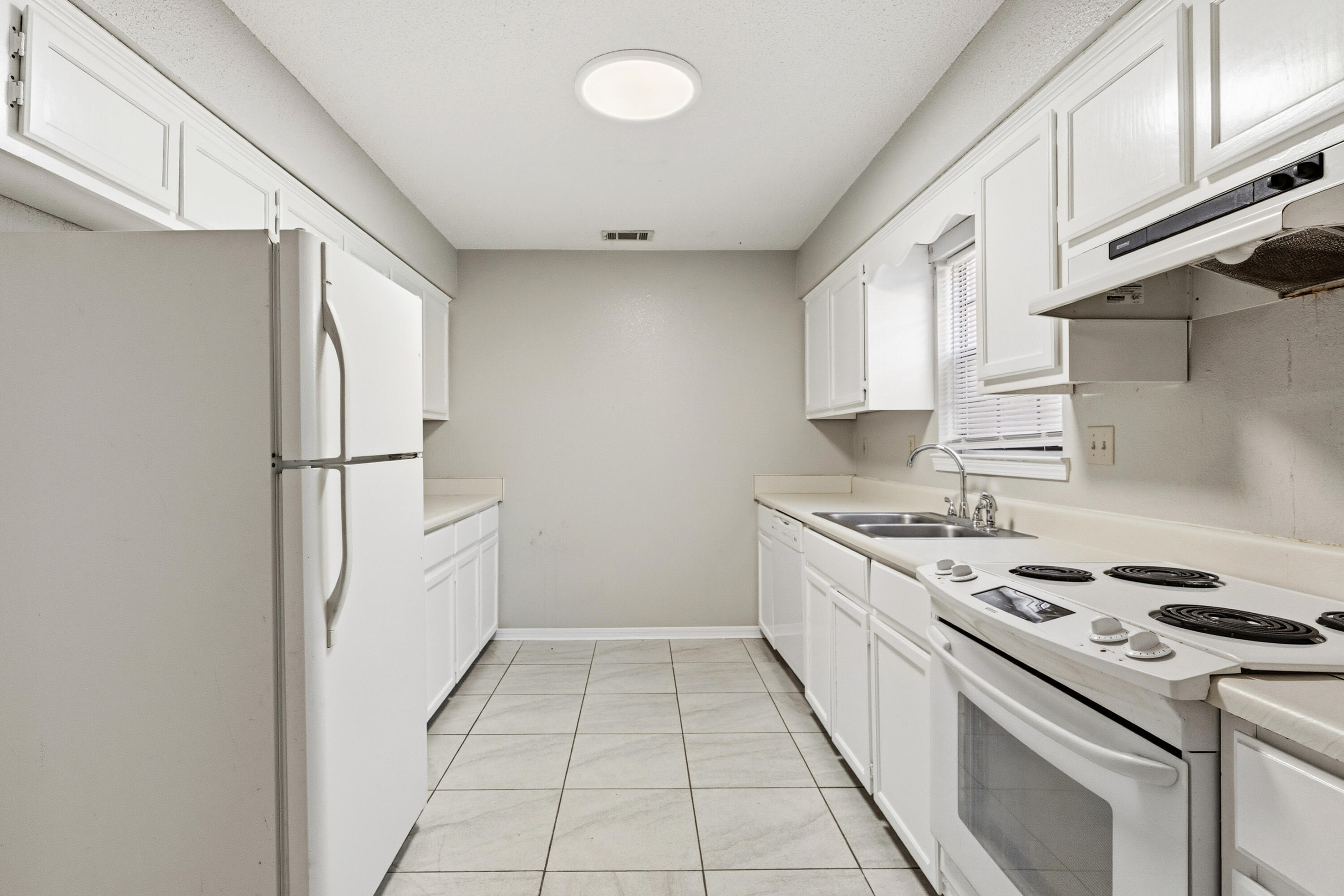 VALLEY T/H - Residential Lease