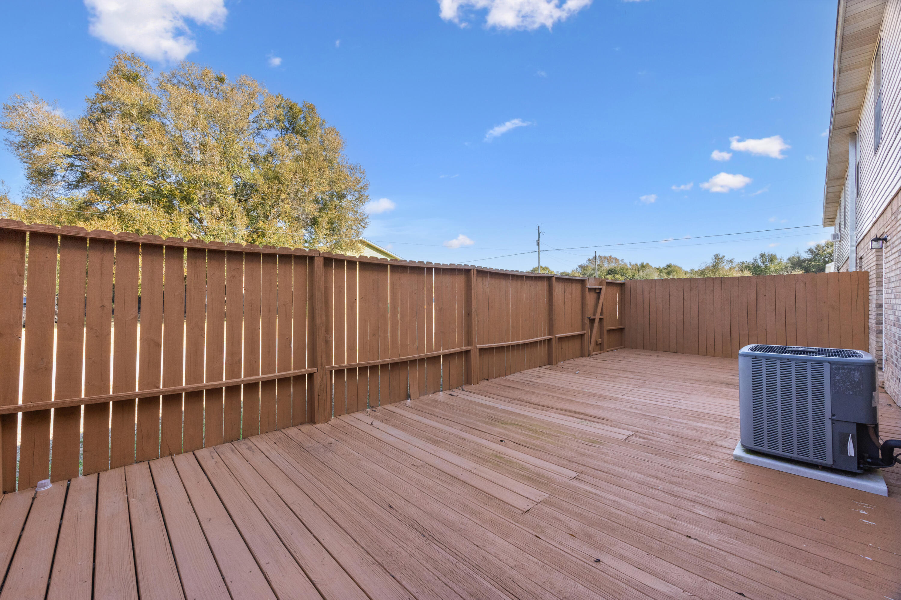 VALLEY T/H - Residential Lease