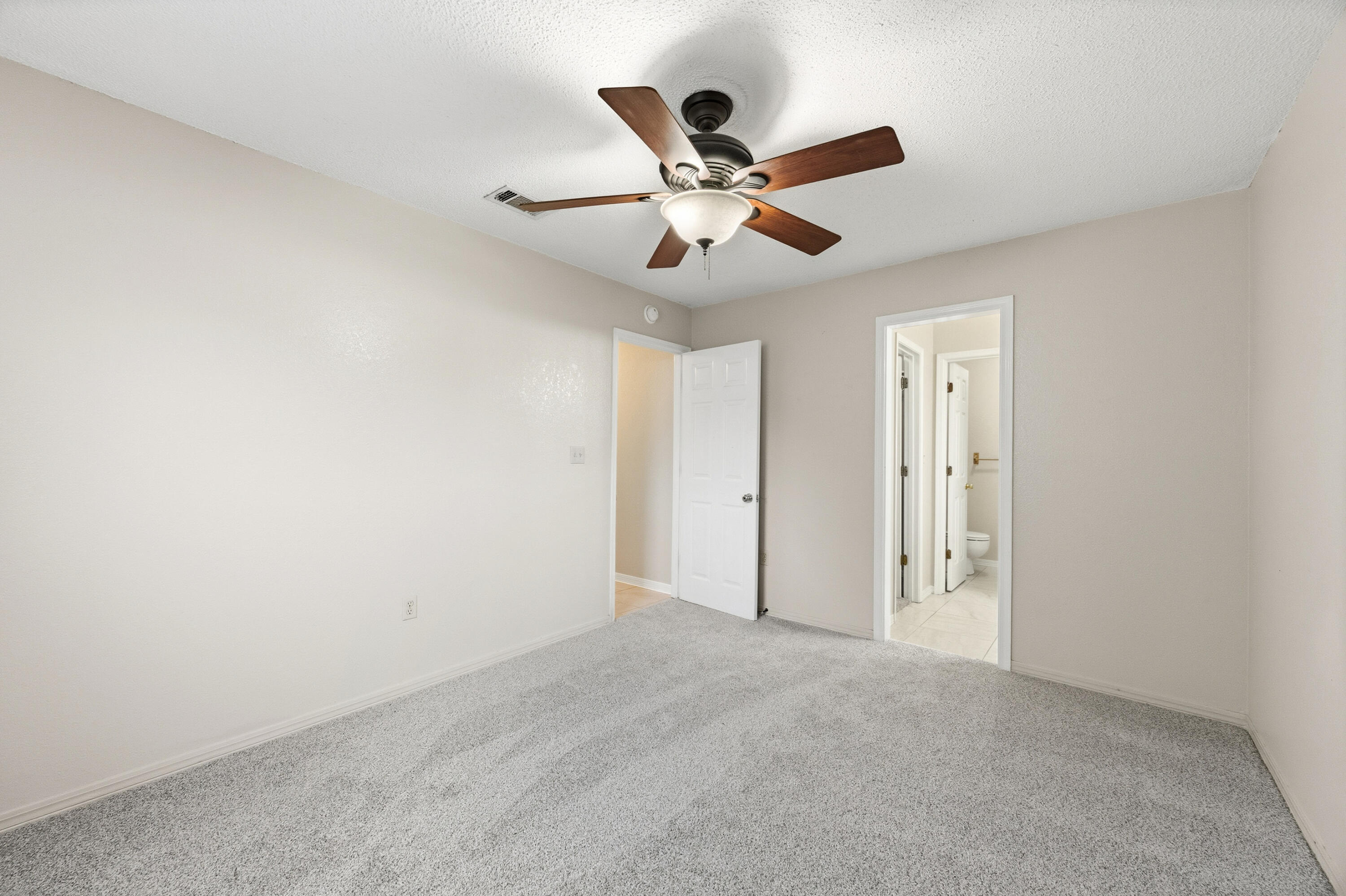 VALLEY T/H - Residential Lease
