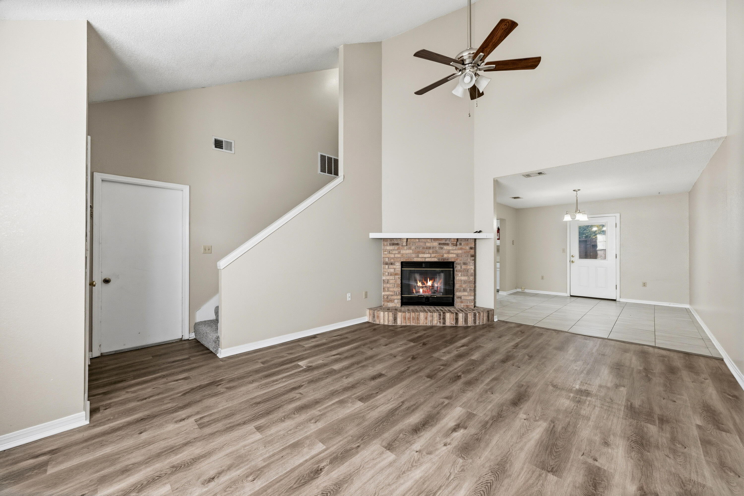 VALLEY T/H - Residential Lease