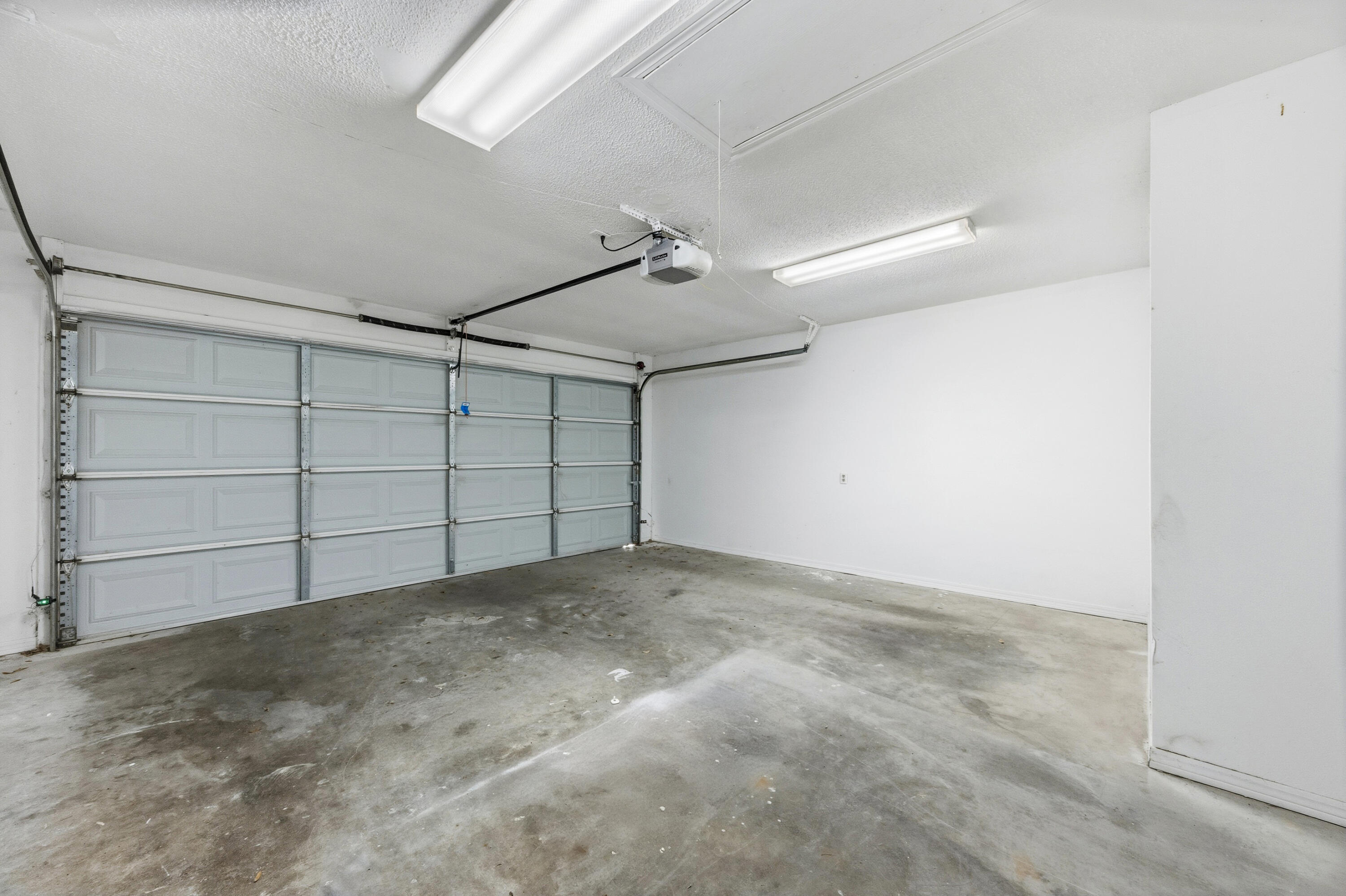 VALLEY T/H - Residential Lease