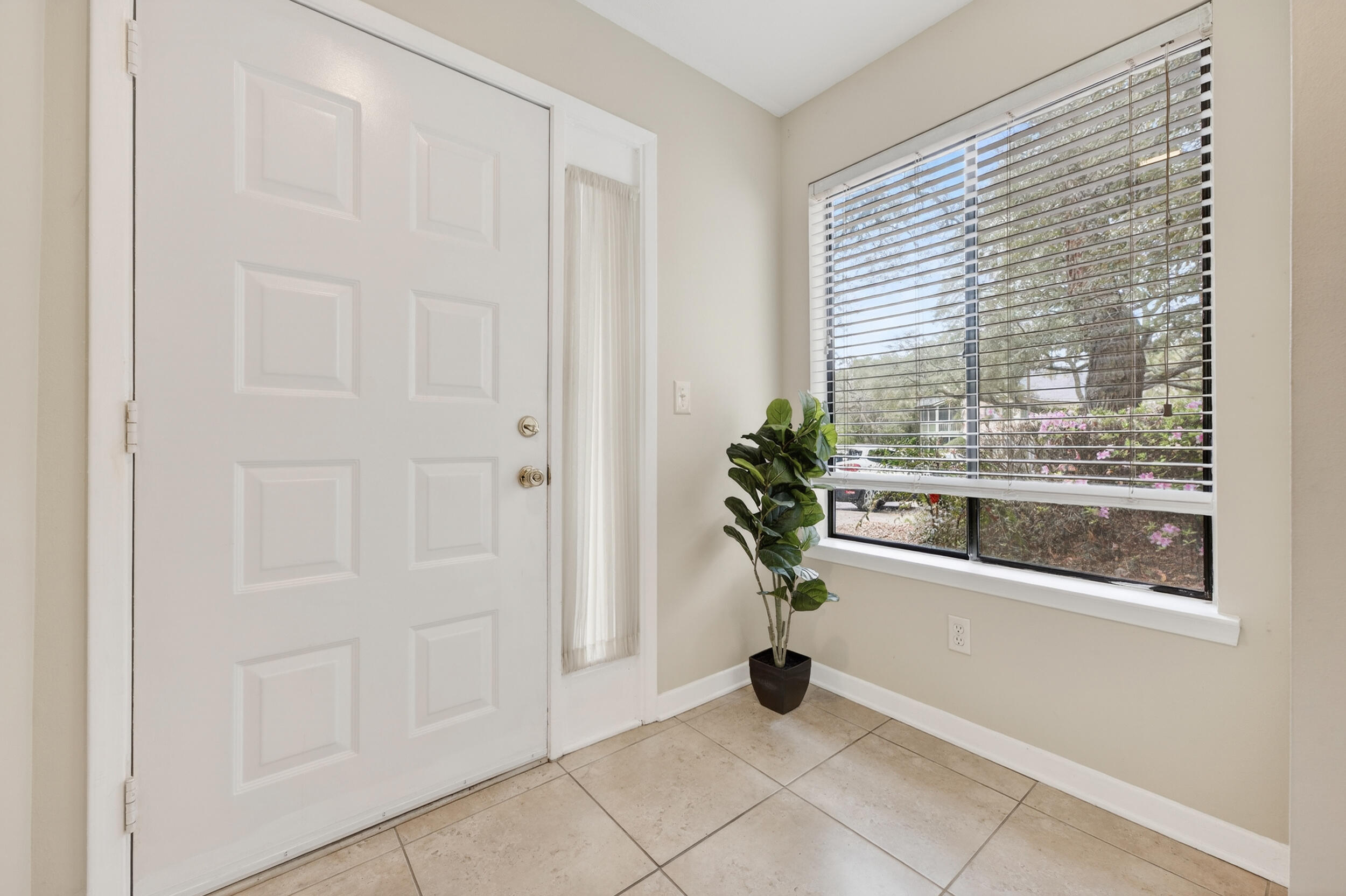 GARDEN OAKS CONDO - Residential