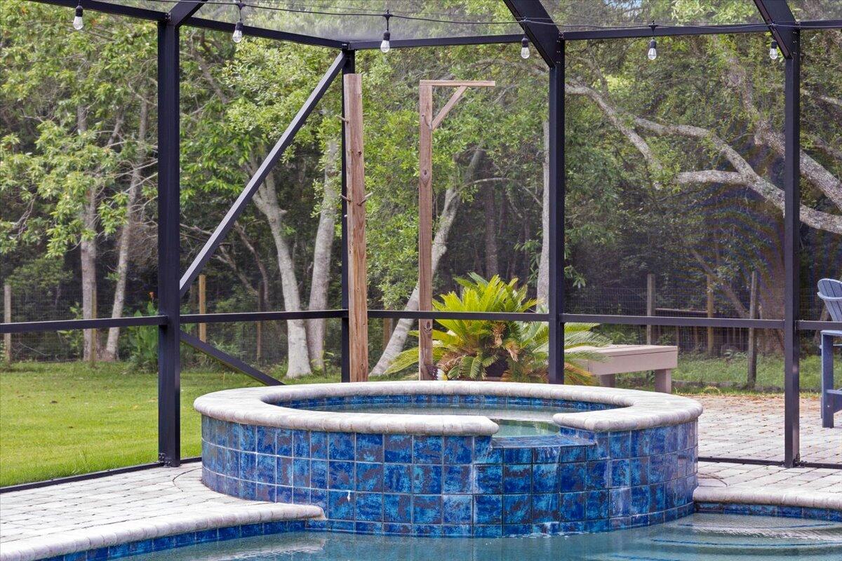 CASTELAR - Residential