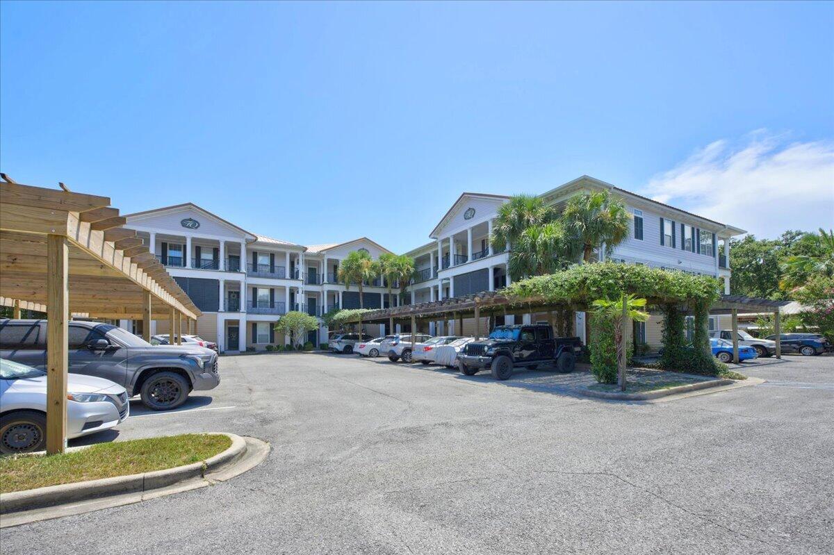 FRENCH QUARTERS - Residential