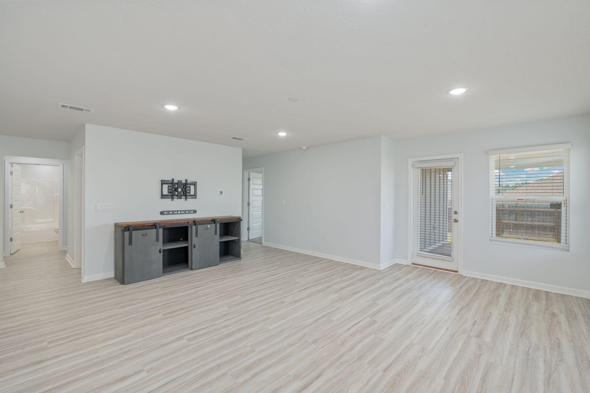 Shoal River Landing - Residential Lease