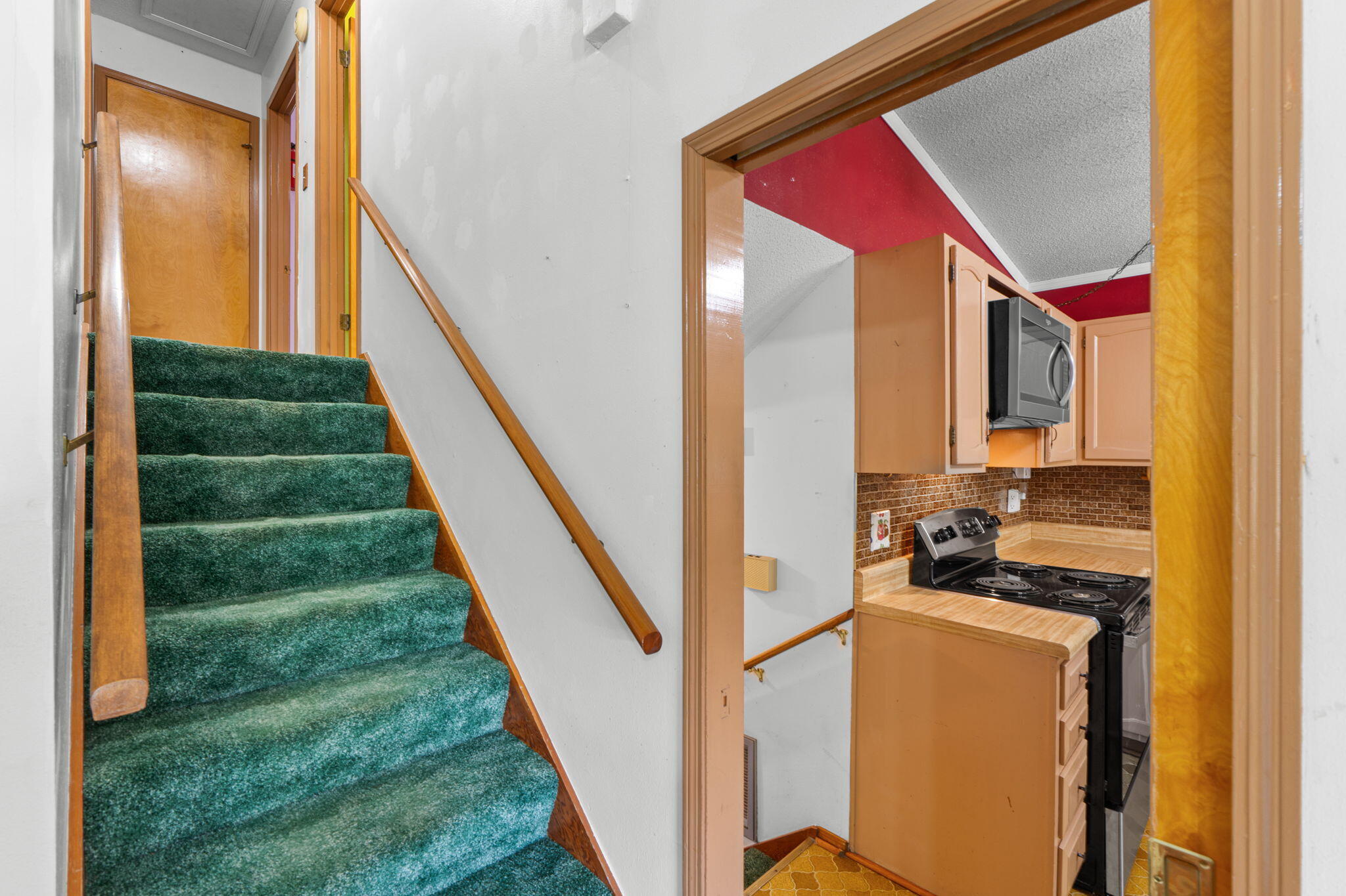 James Est - Residential