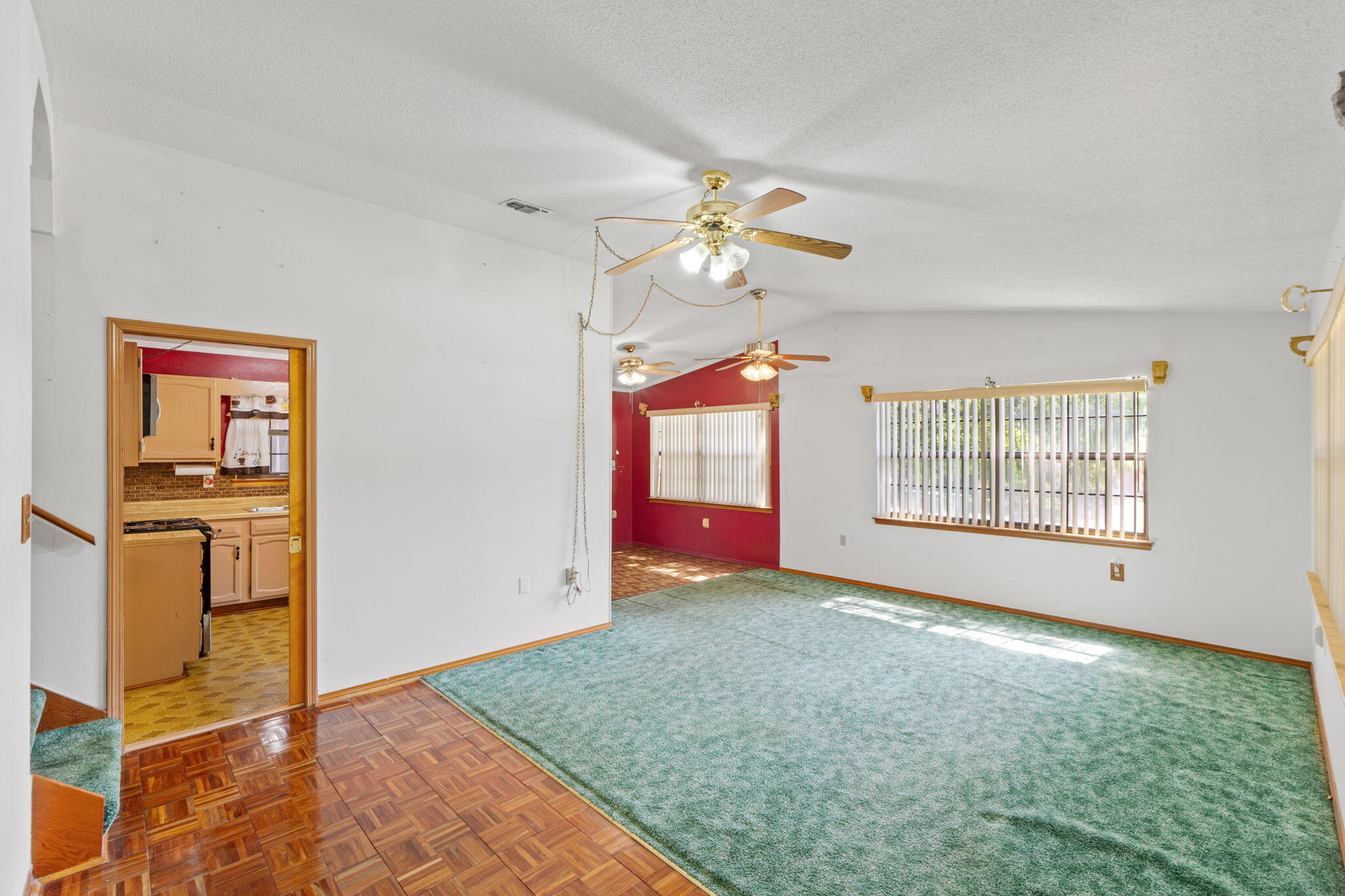 James Est - Residential