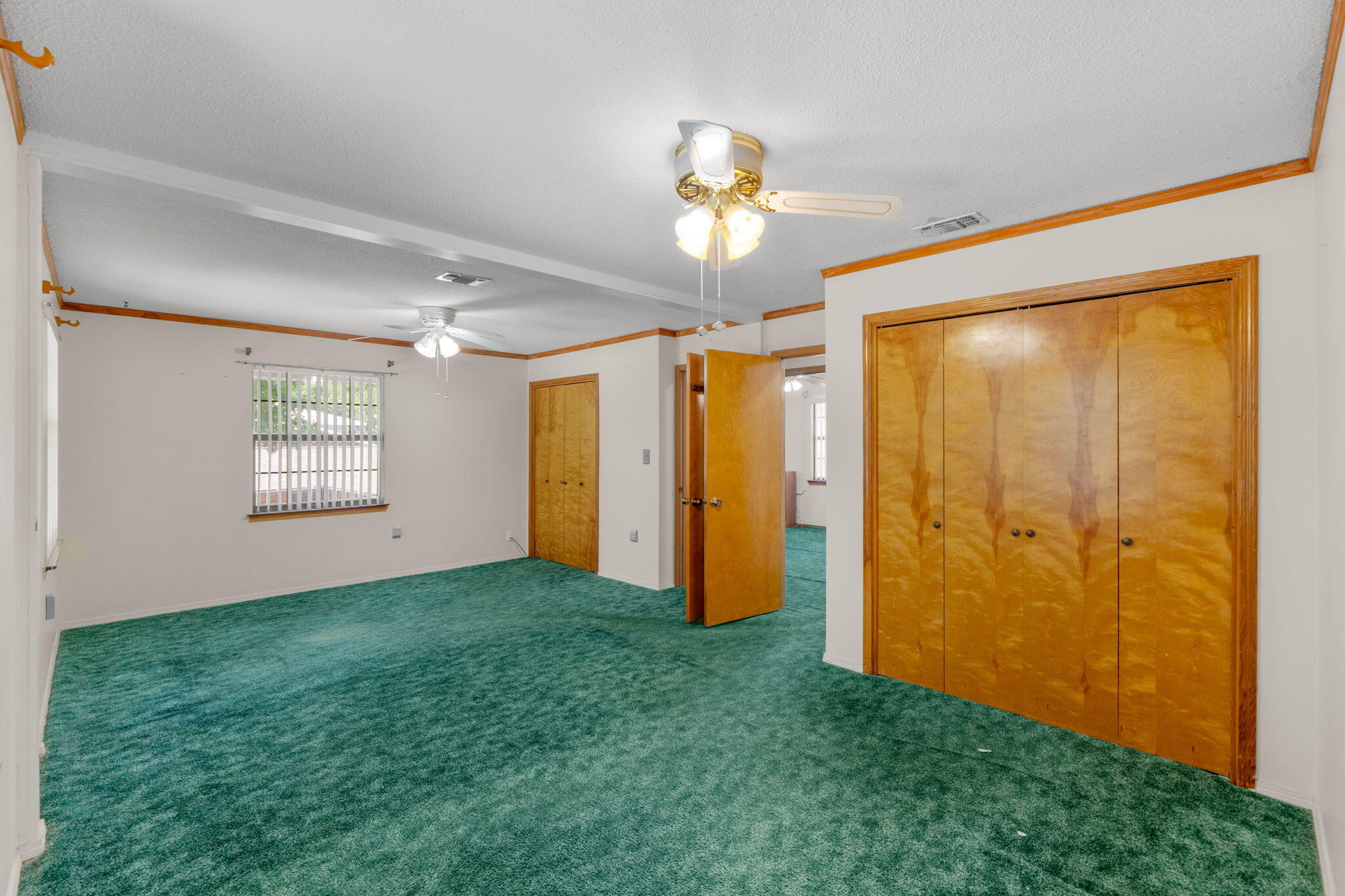 James Est - Residential