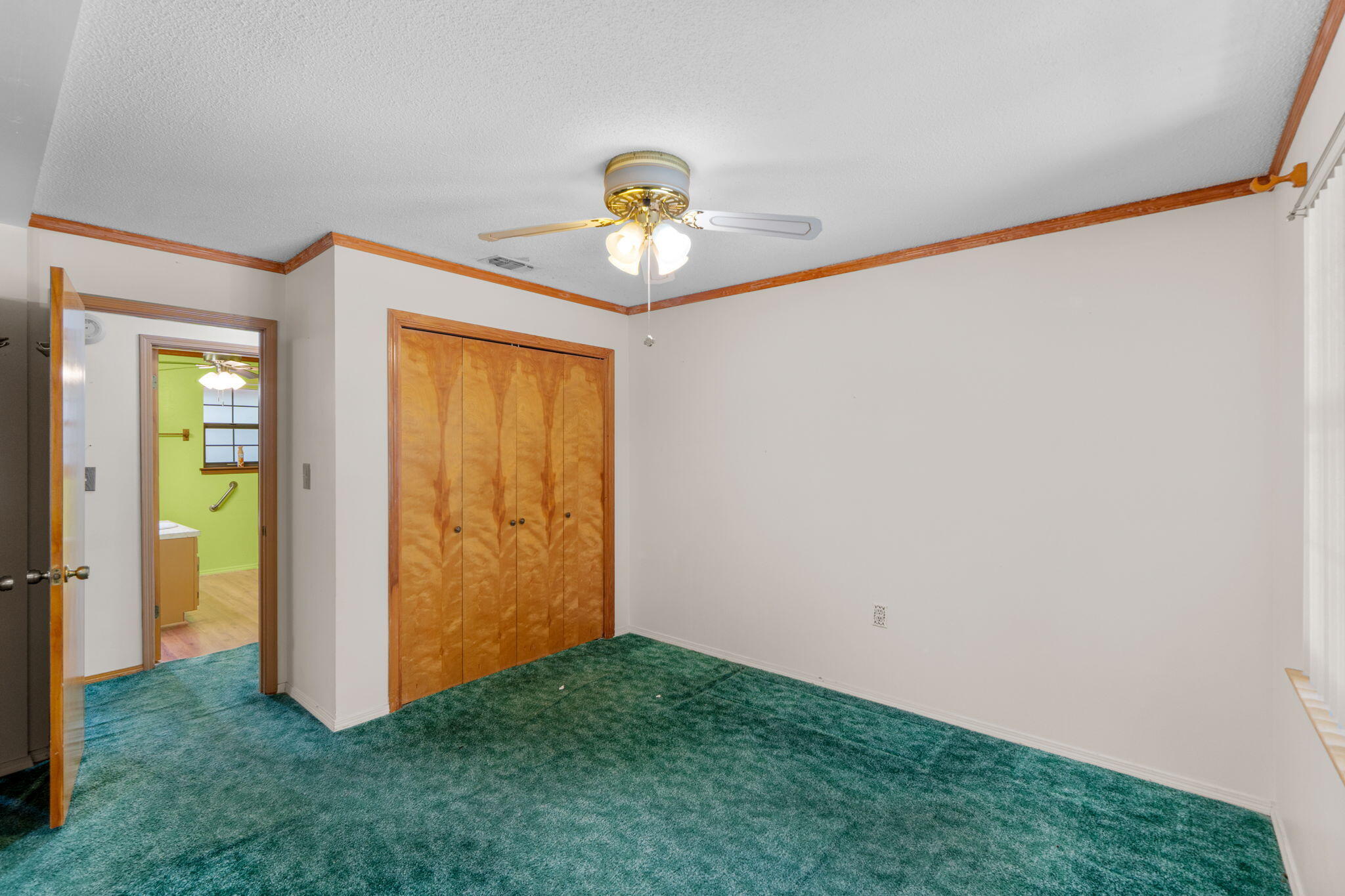 James Est - Residential