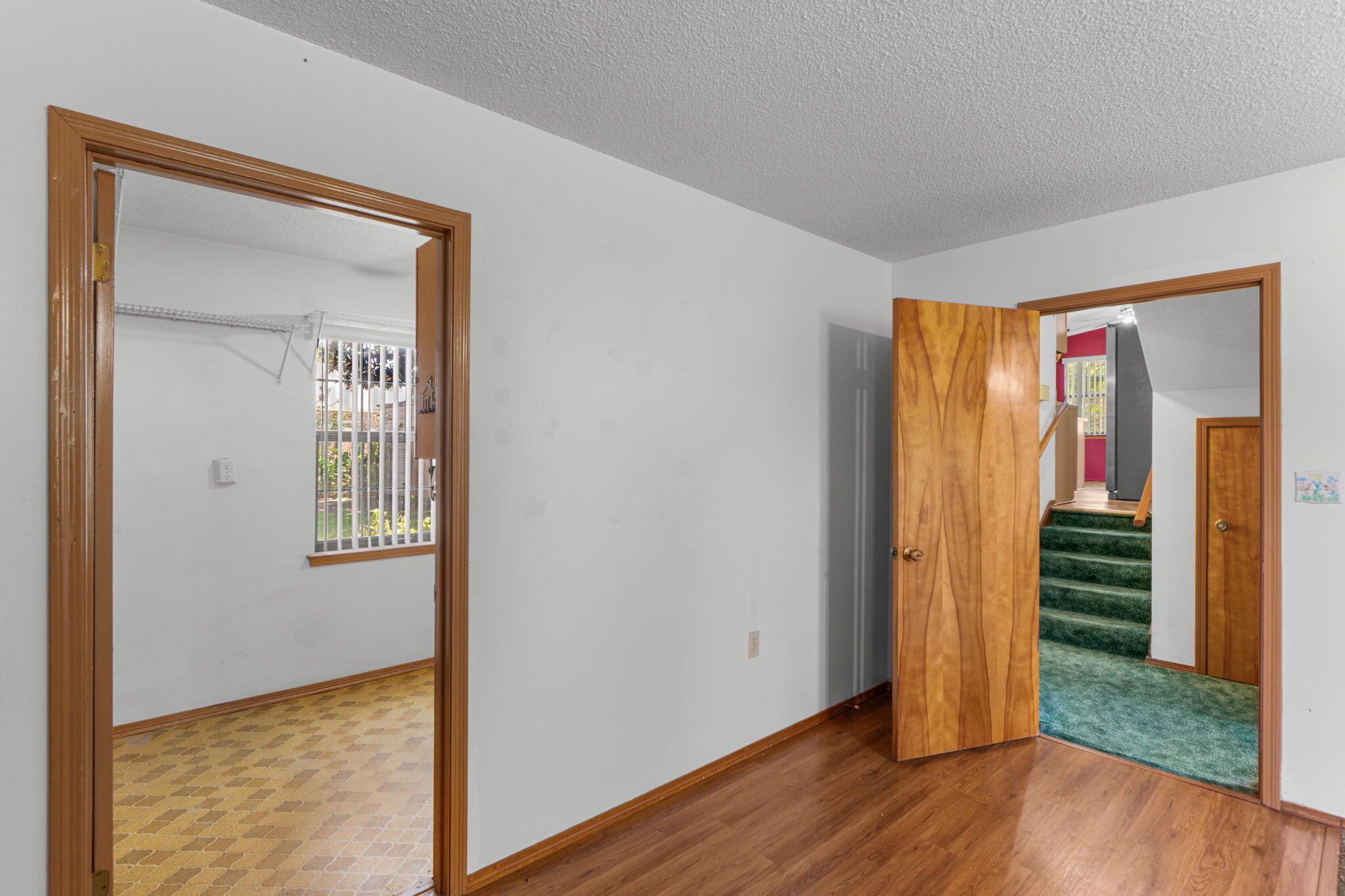 James Est - Residential