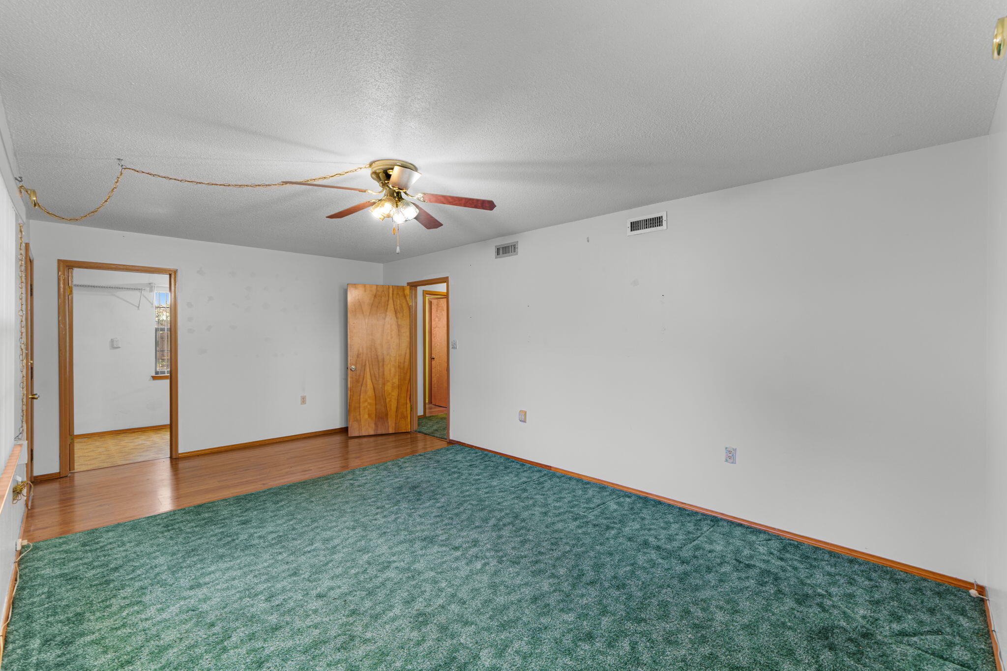 James Est - Residential