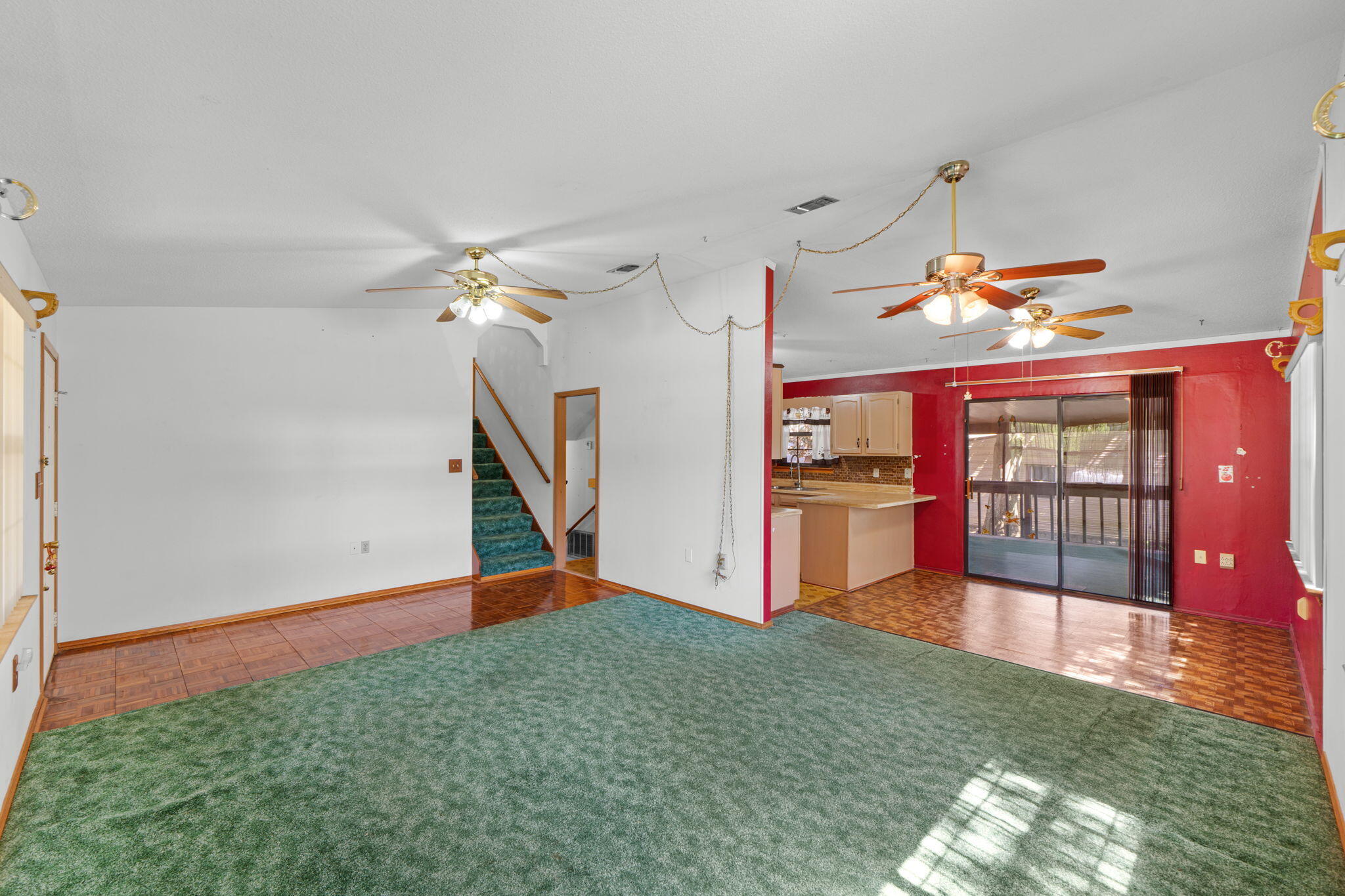 James Est - Residential