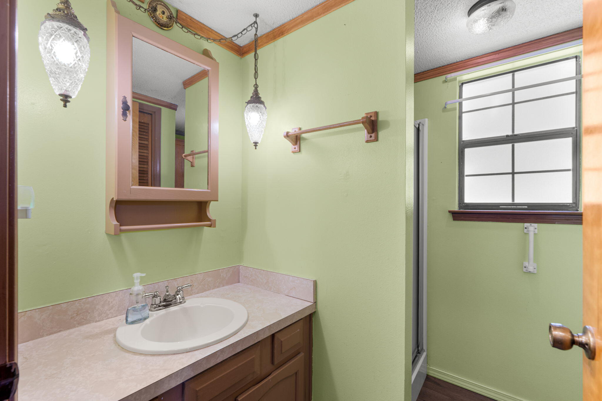 James Est - Residential