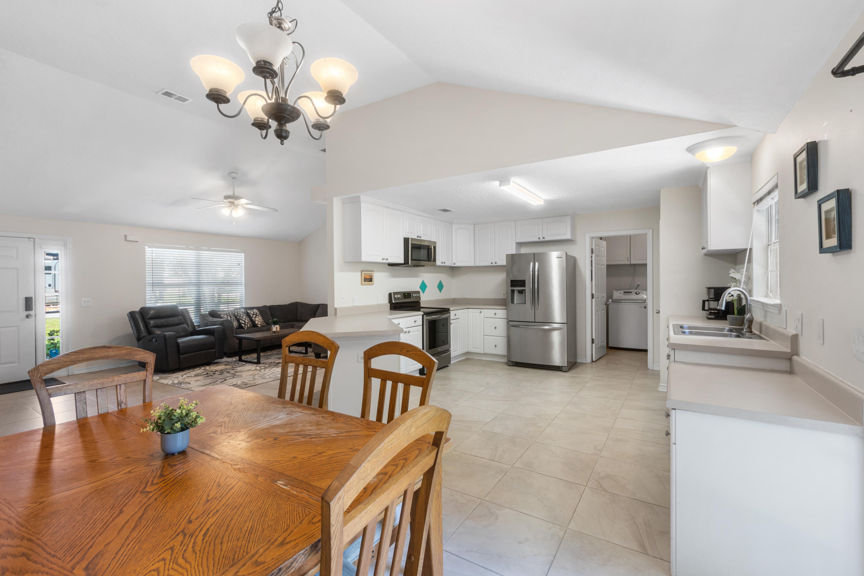 East Navarre - Residential