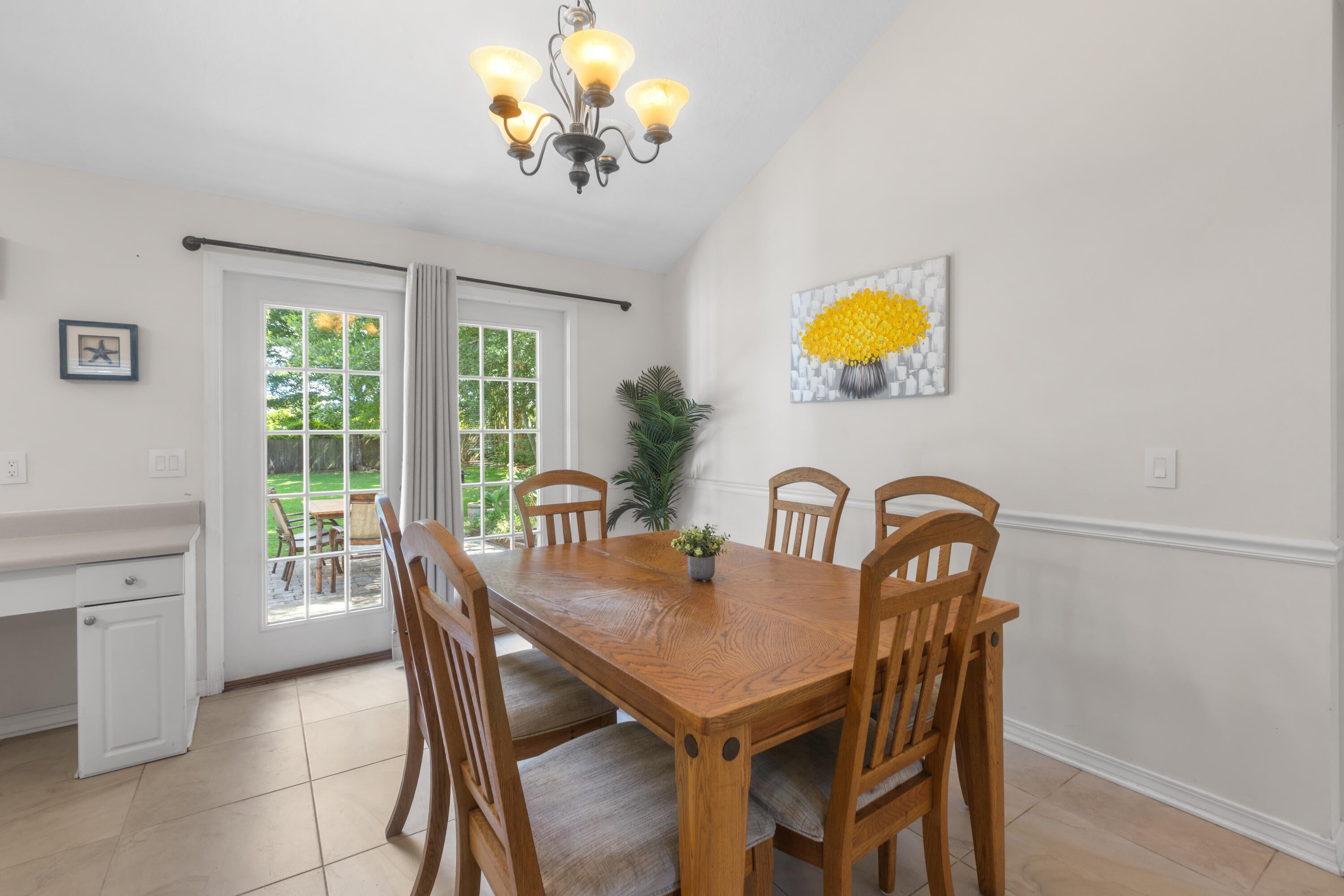 East Navarre - Residential