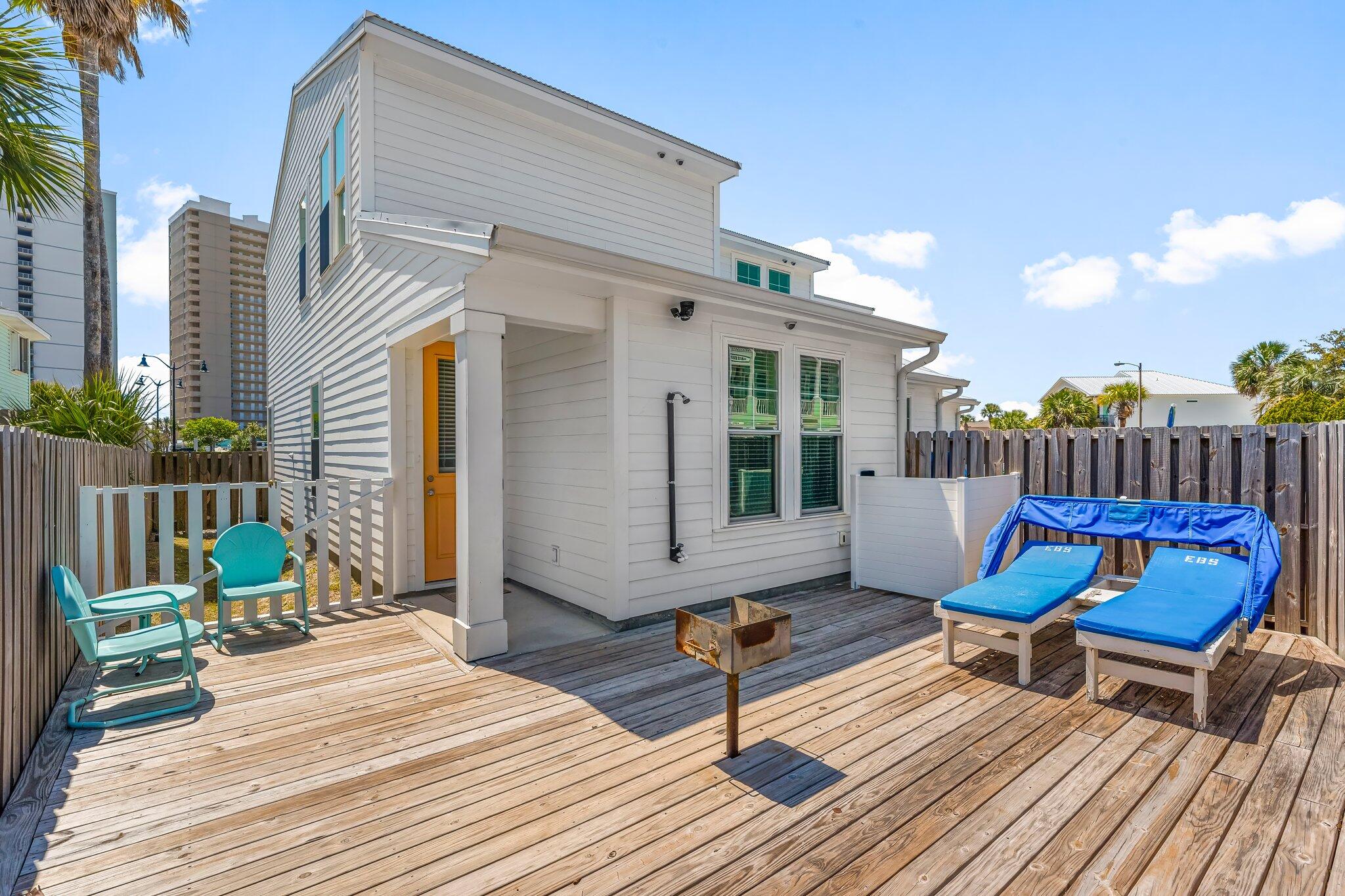 LONG BEACH 3RD ADDN - Residential