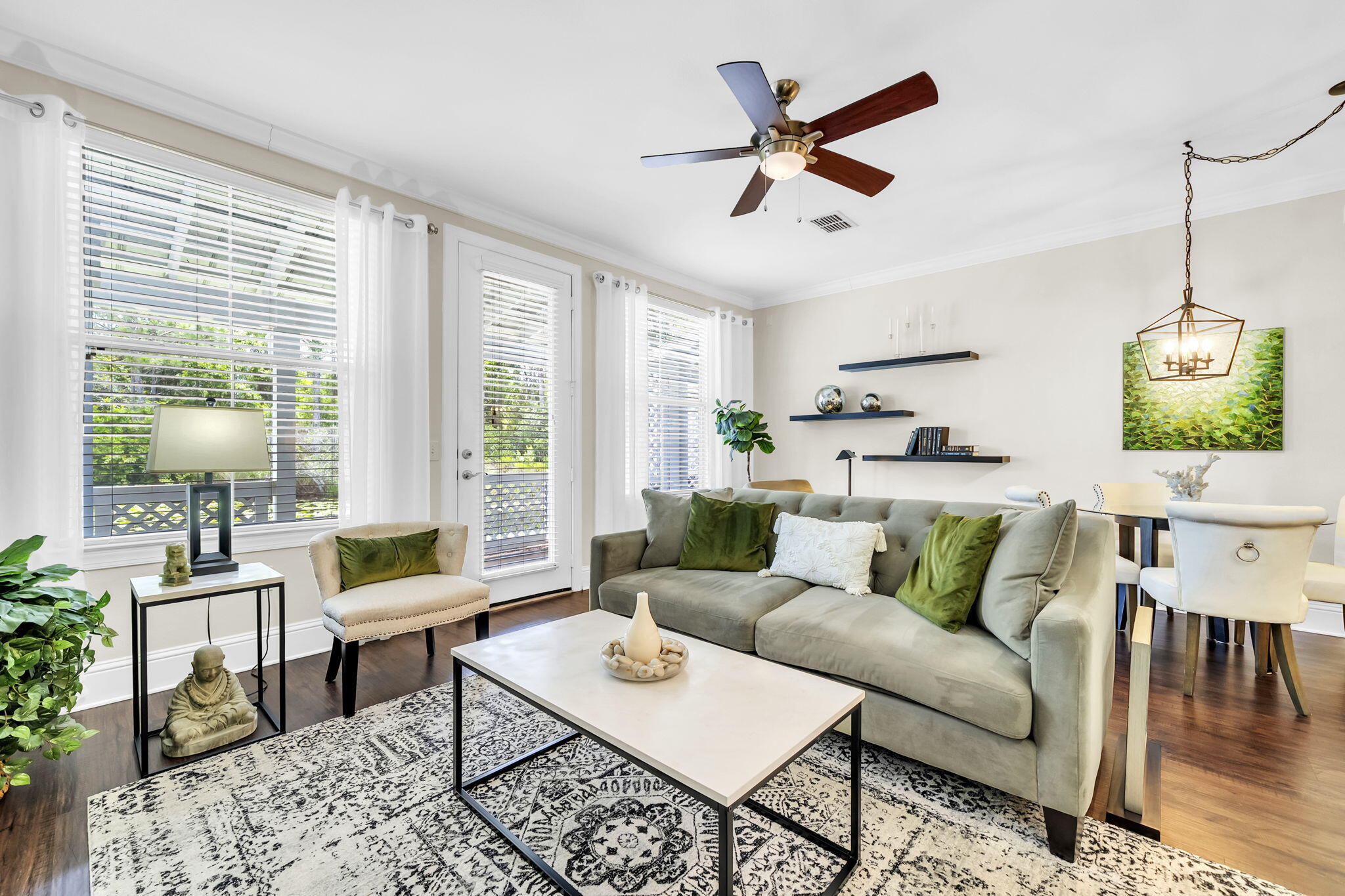 EAGLE BAY - Residential