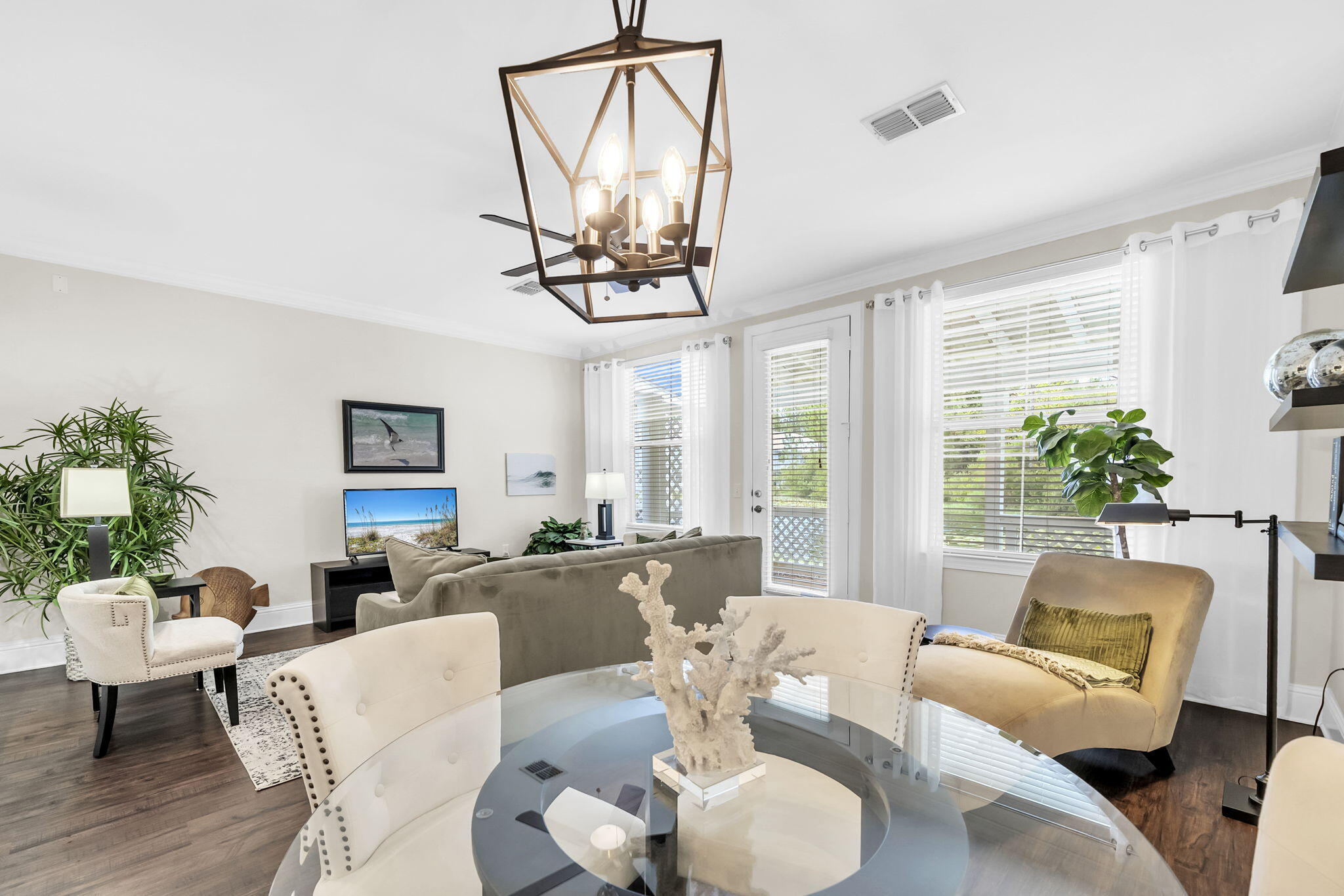 EAGLE BAY - Residential