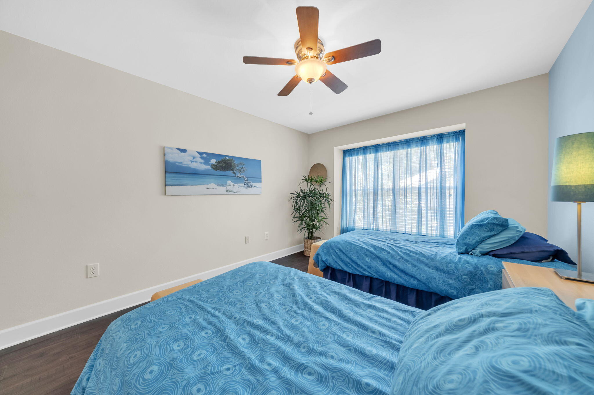 EAGLE BAY - Residential