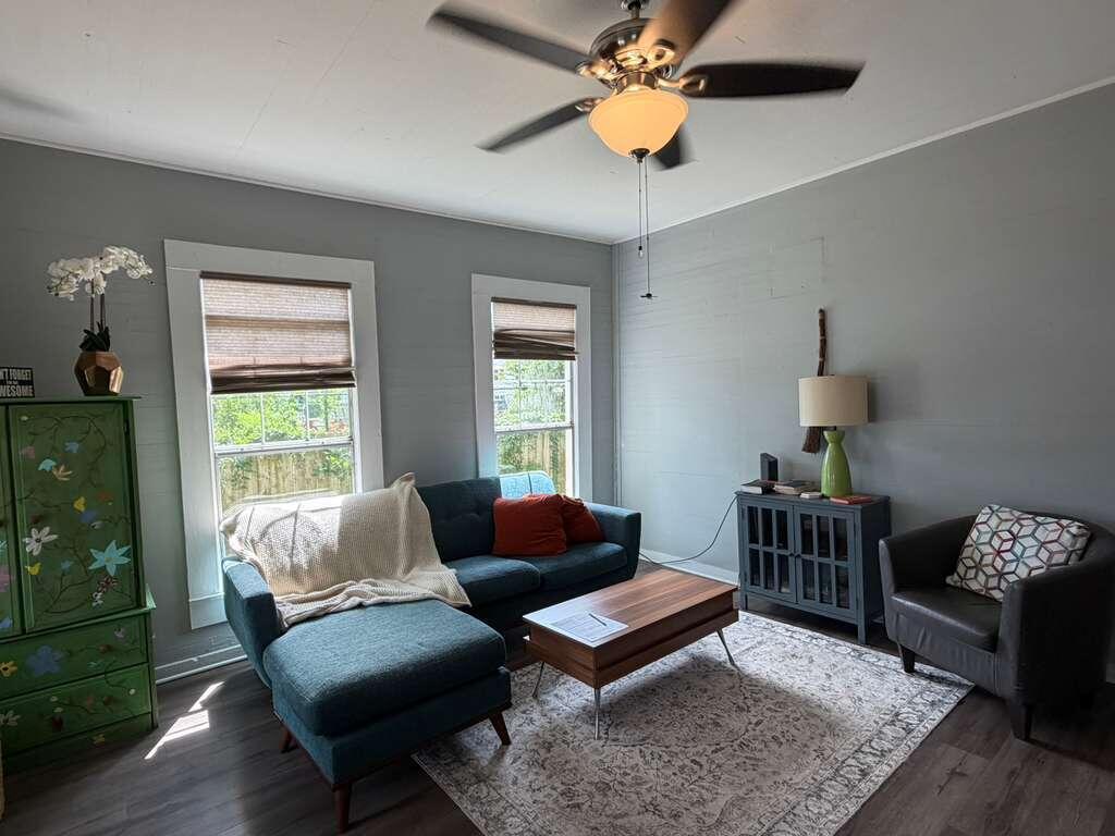 LLOYD & HETHERINGTON - Residential Lease