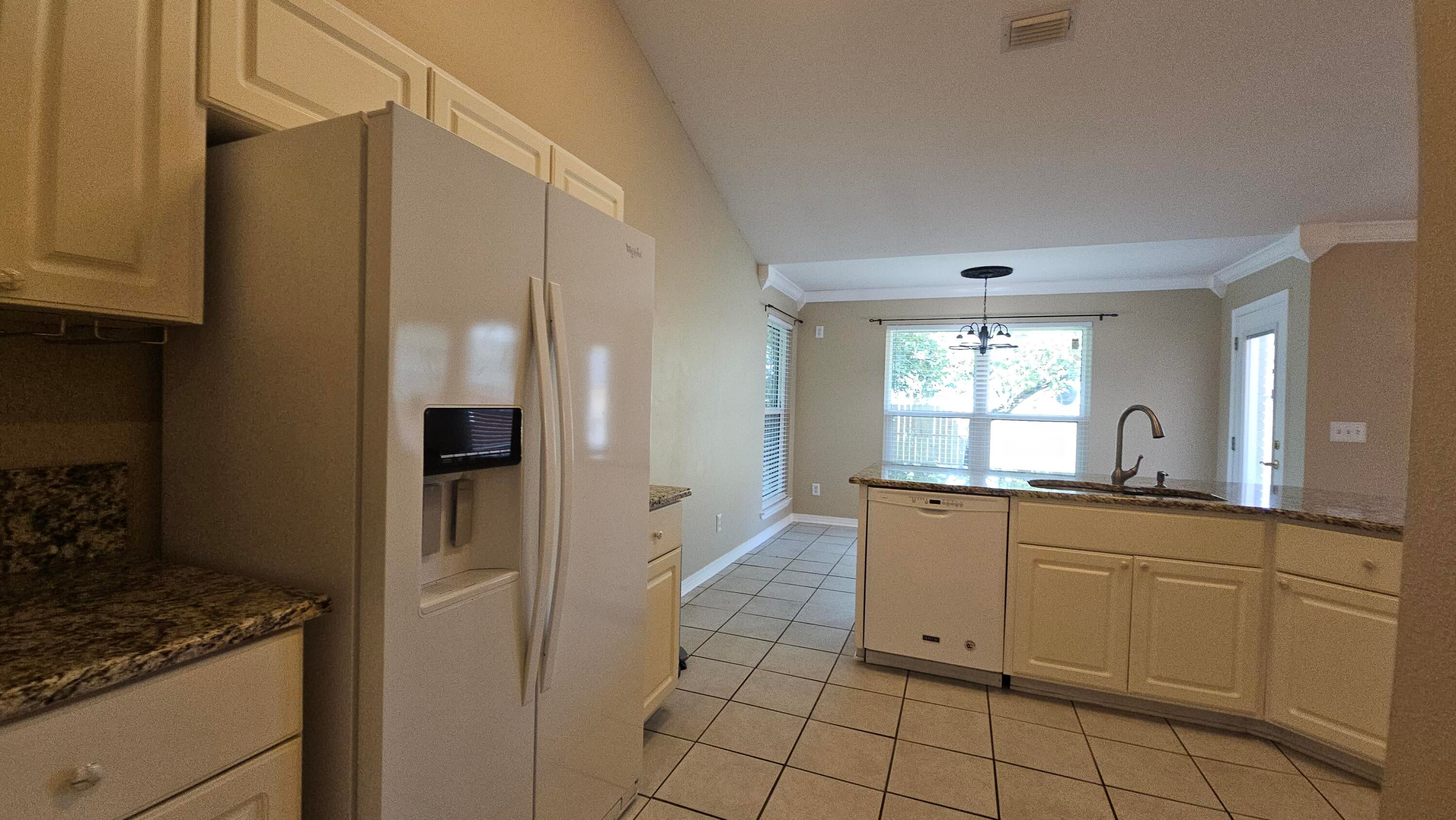 DOROTHY BOWEN ESTATES - Residential Lease