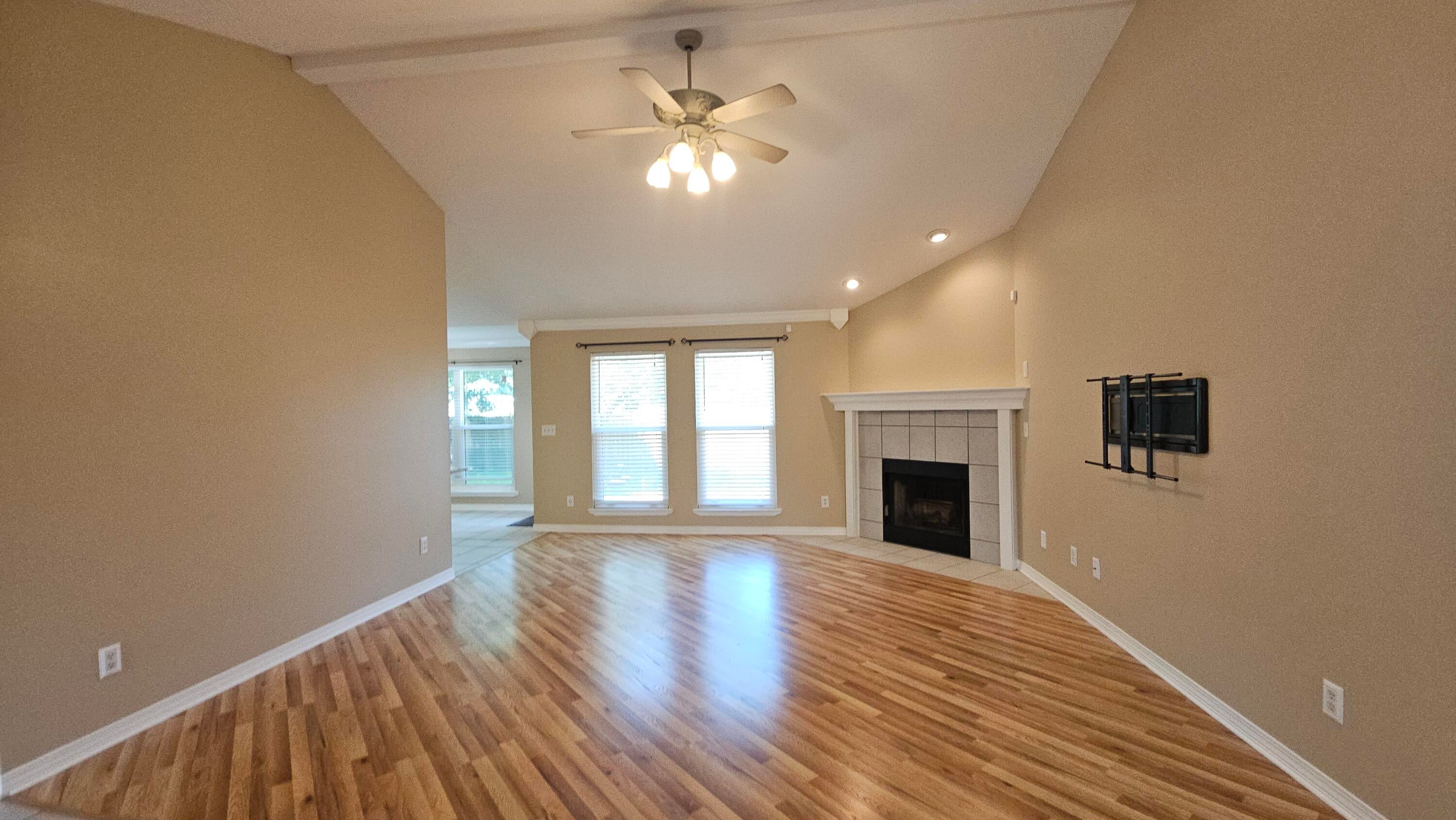 DOROTHY BOWEN ESTATES - Residential Lease