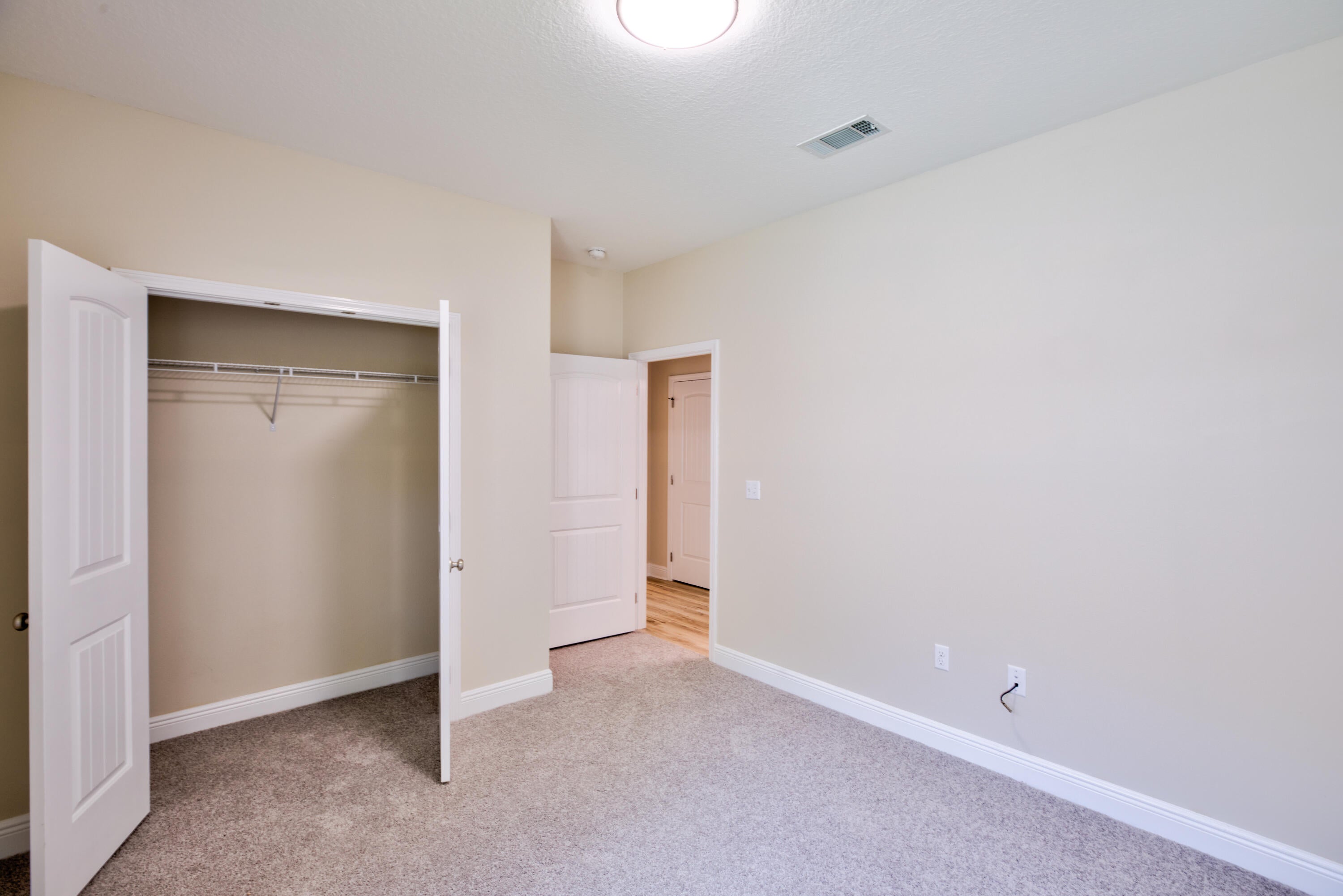 LAGRANGE LANDING - Residential