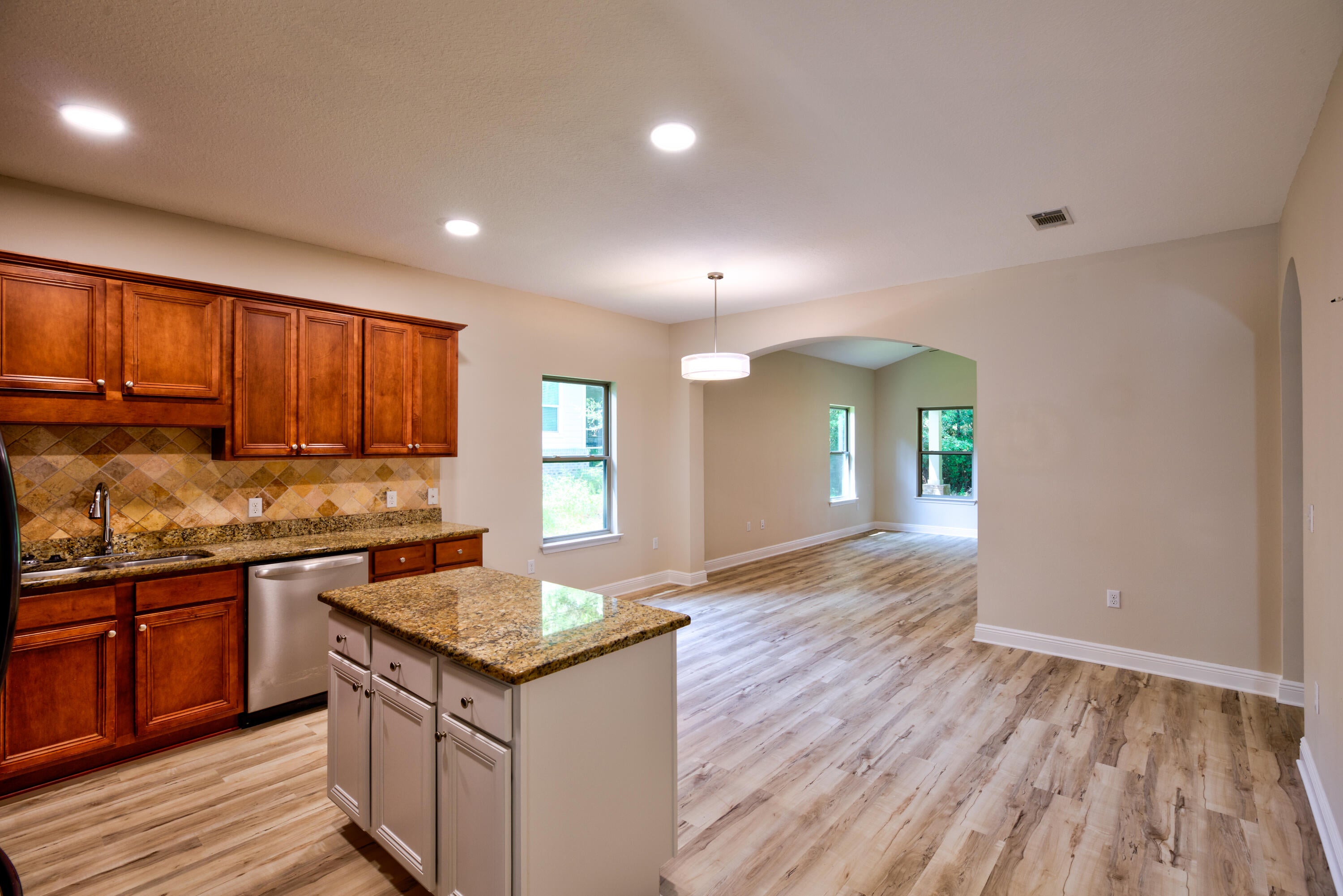 LAGRANGE LANDING - Residential