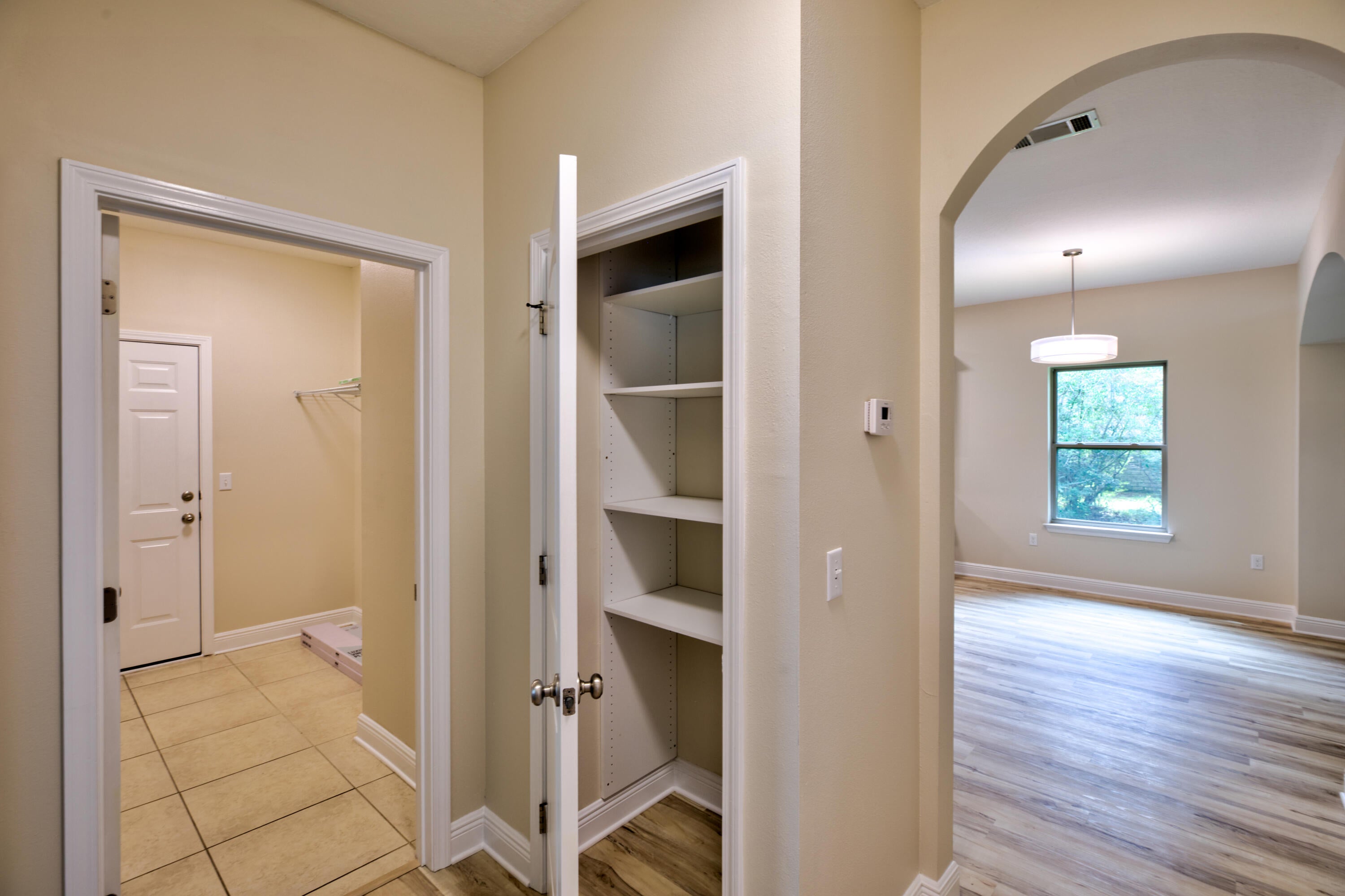 LAGRANGE LANDING - Residential