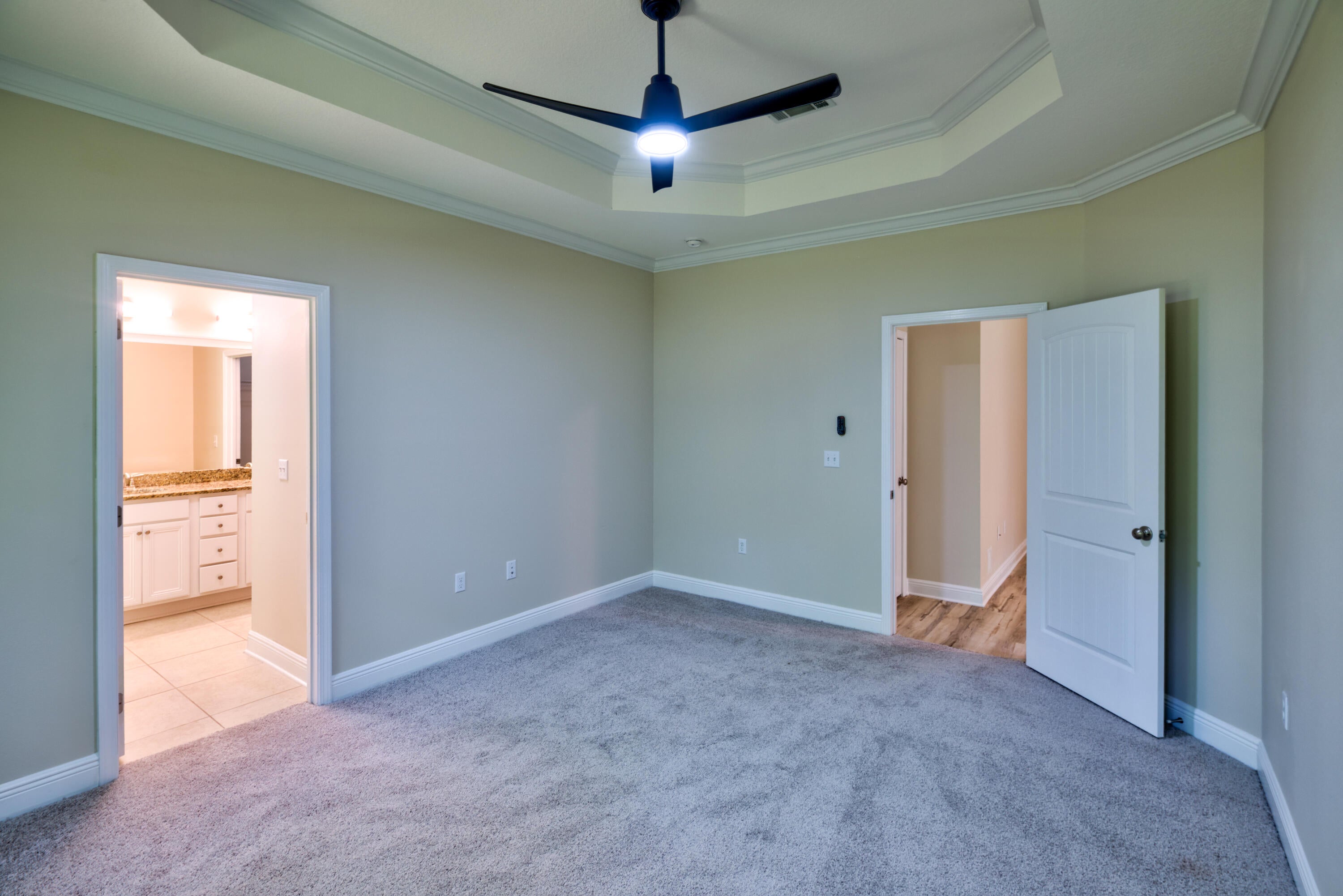 LAGRANGE LANDING - Residential