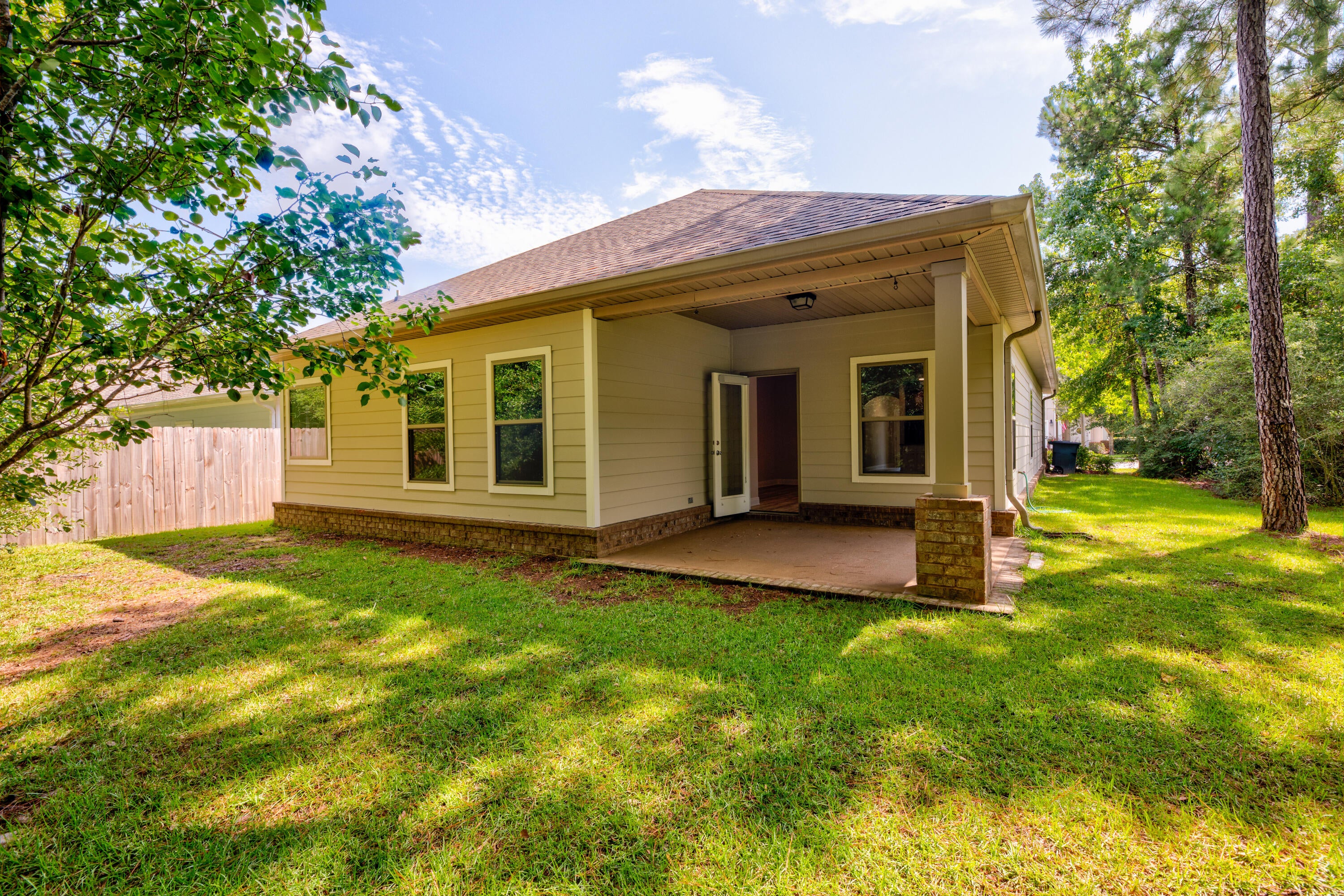 LAGRANGE LANDING - Residential