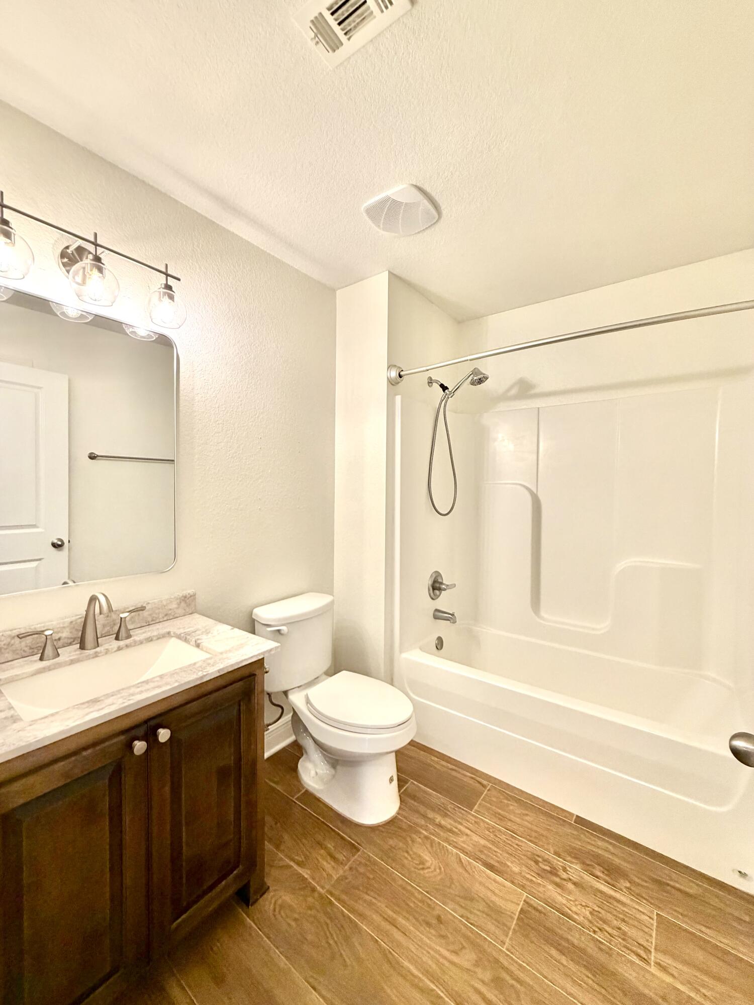 FOX VALLEY - Residential