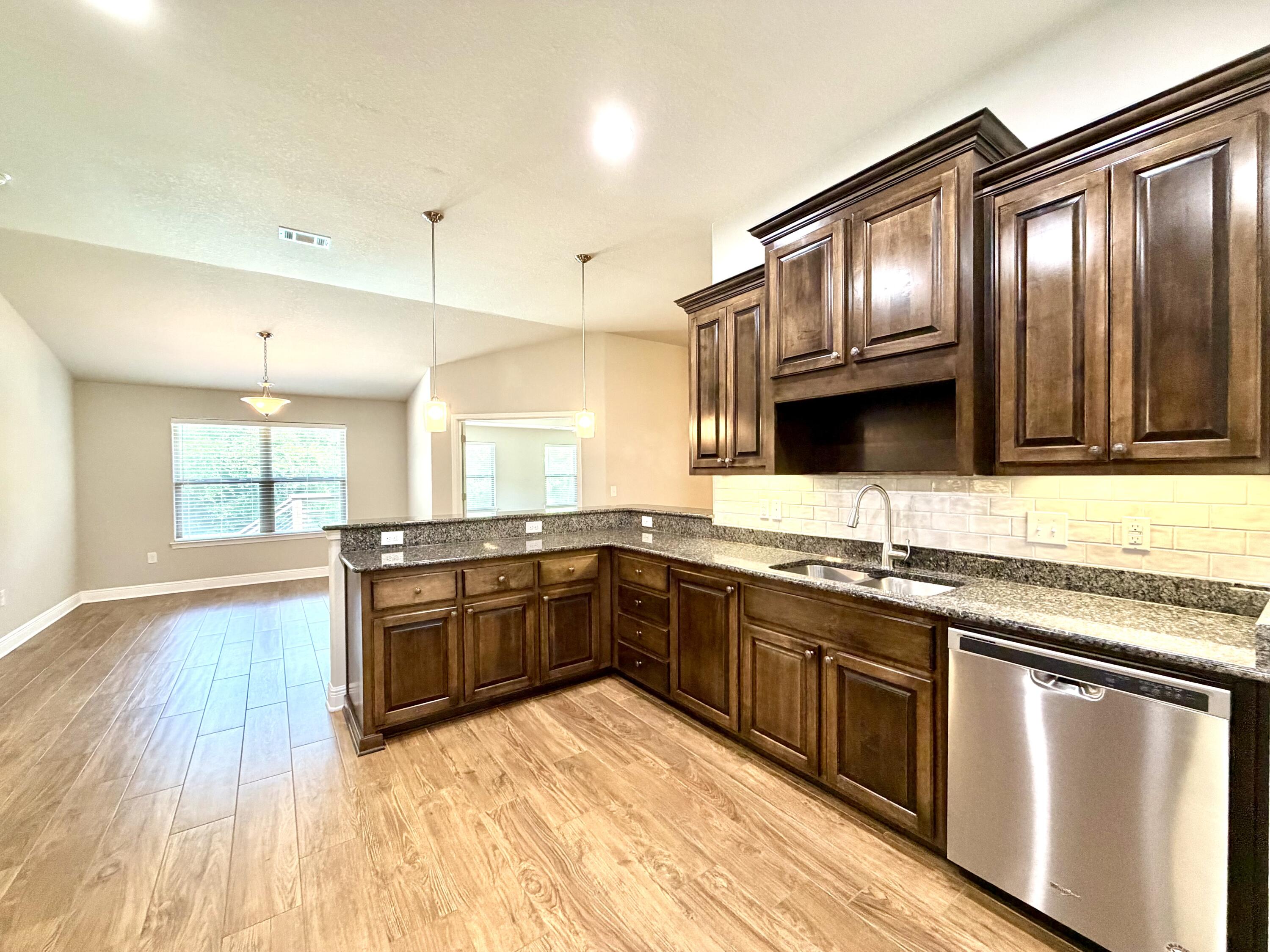 FOX VALLEY - Residential