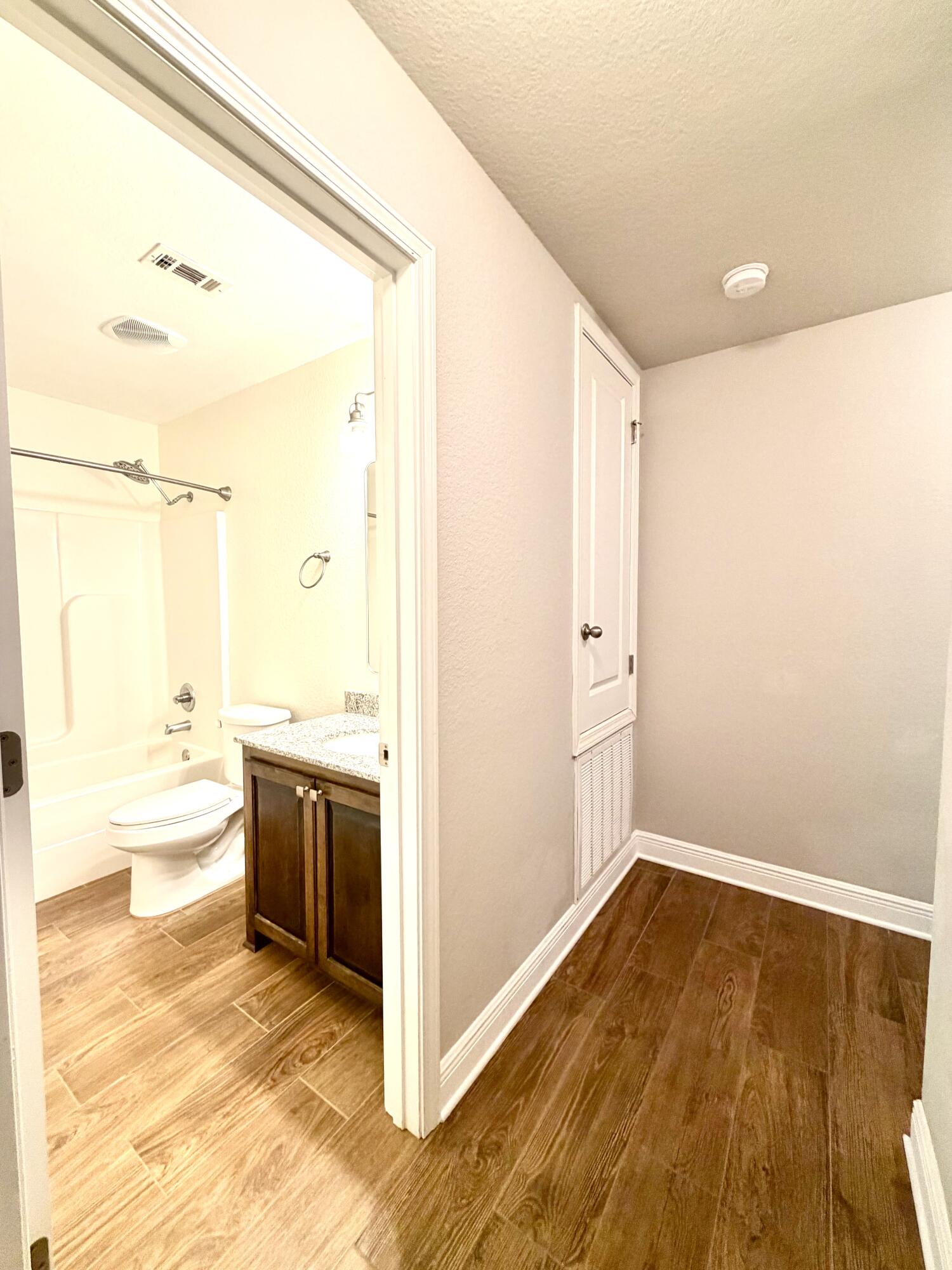 FOX VALLEY - Residential